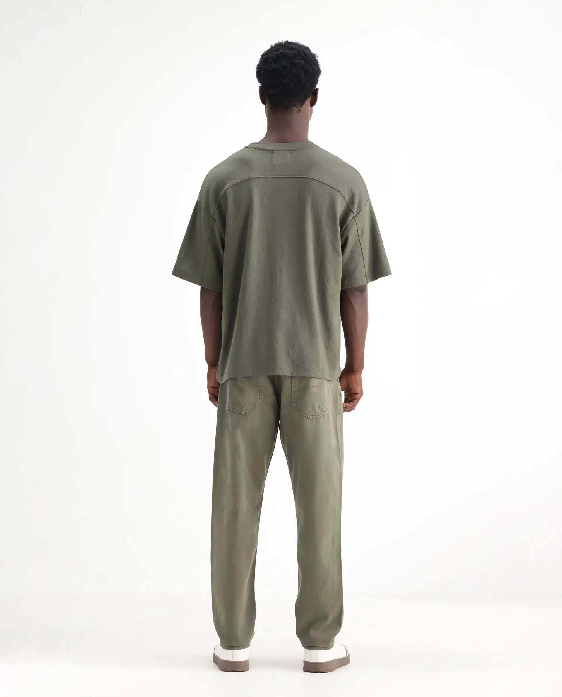 Rare Rabbit Men's Arvi Green Cotton Plain Dond Carrot Fit Jeans - Image 9