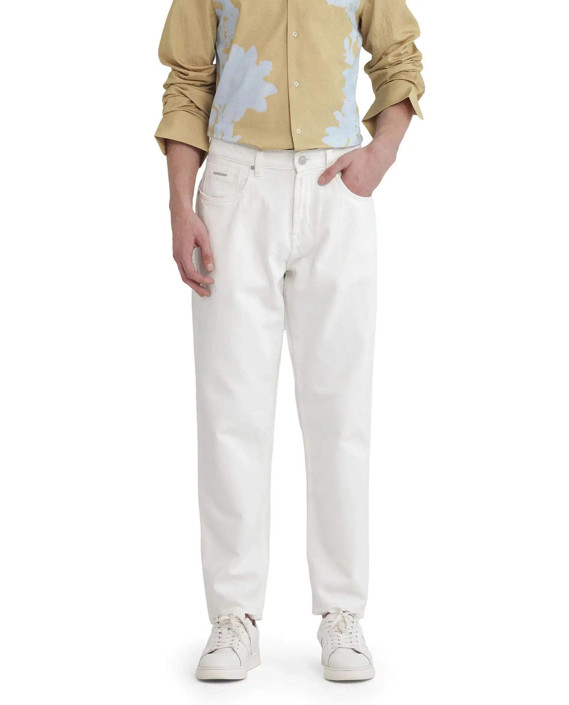 Rare Rabbit Men's Arvi Off White Cotton Plain Dond Carrot Fit Jeans - Image 6