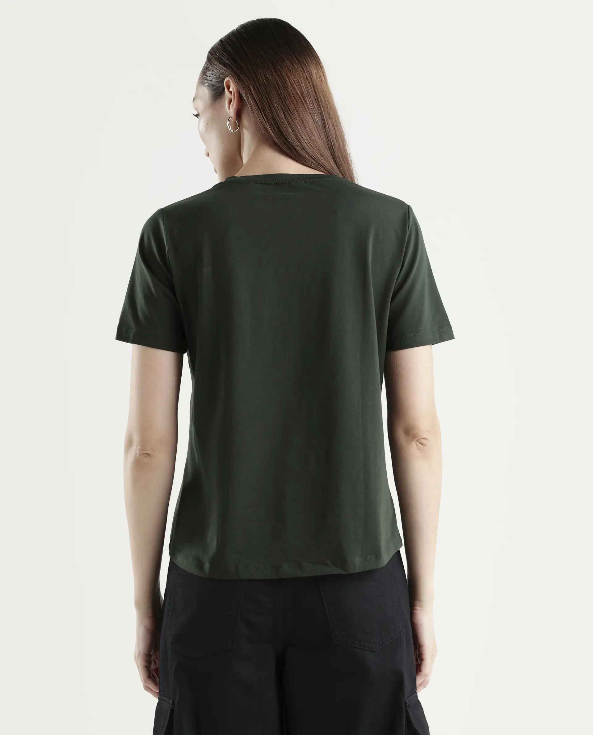 Rareism Women's Light Weight High Stretch 180 Gsm Cotton V-Neck Plain Regular Fit T-Shirt - Image 7