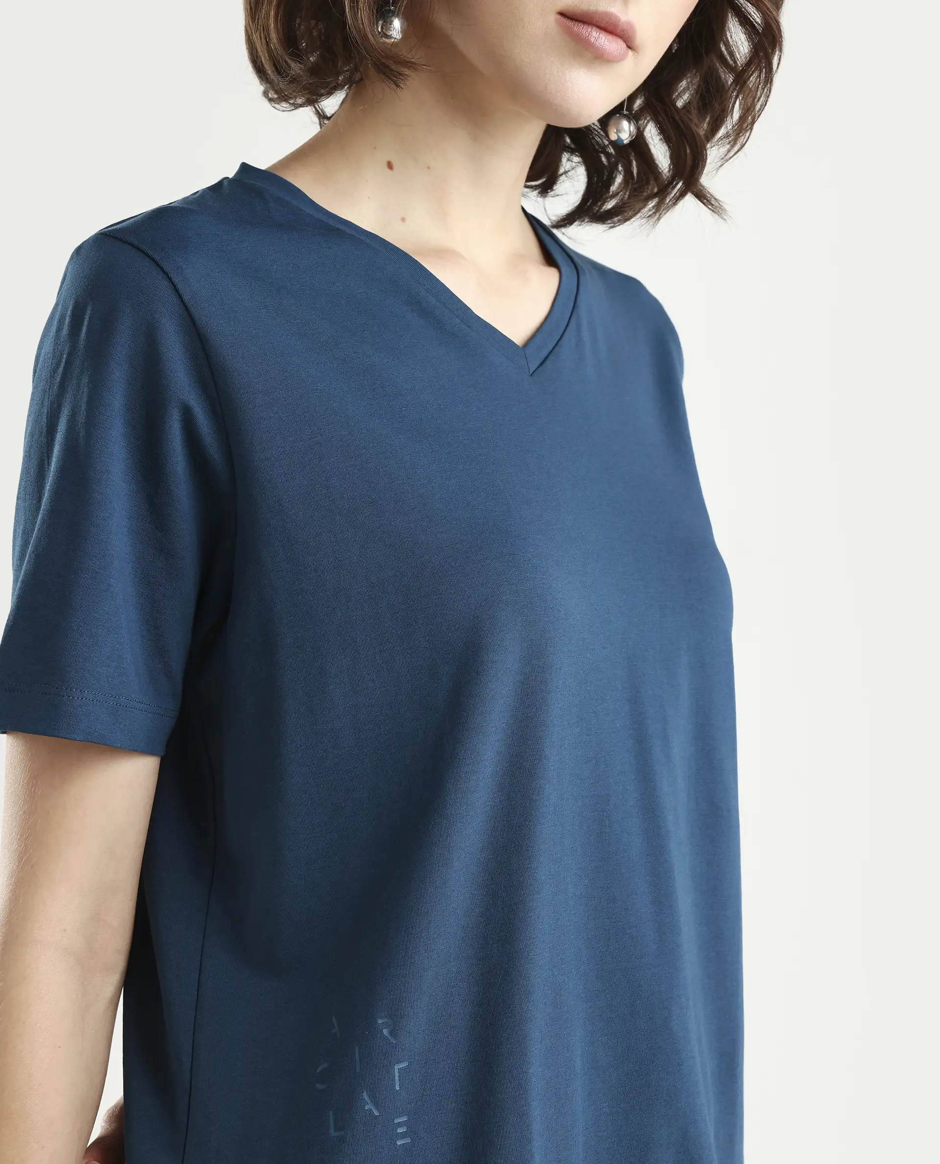 Rareism Women's Light Weight High Stretch 180 Gsm Cotton V-Neck Plain Regular Fit T-Shirt - Image 3