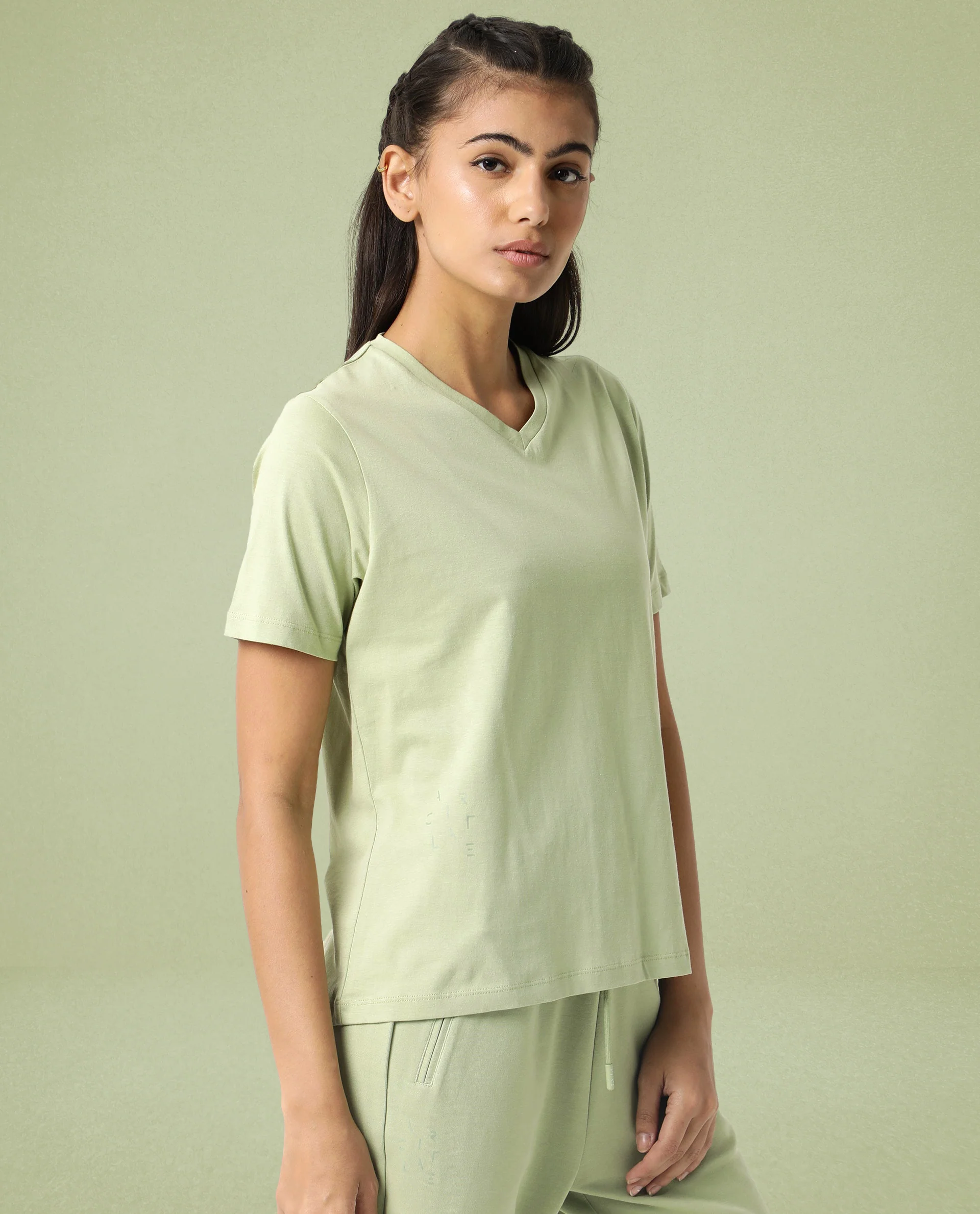 Rareism Women's Light Weight High Stretch 180 Gsm Cotton V-Neck Plain Regular Fit T-Shirt - Image 4