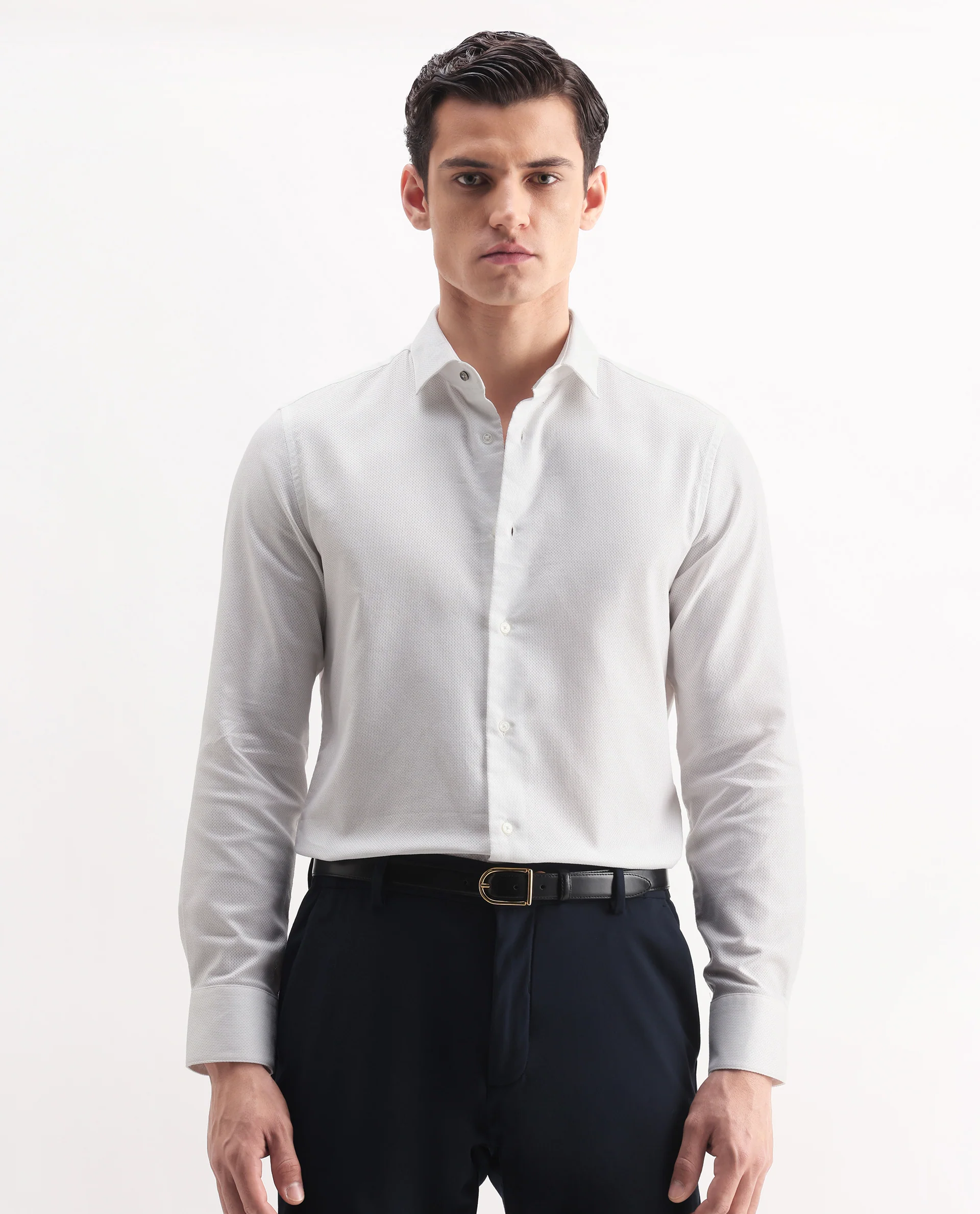Rare Rabbit Men's Astron 25 White Cotton Blend Plain Regular Fit Full Sleeve Collared Shirt
