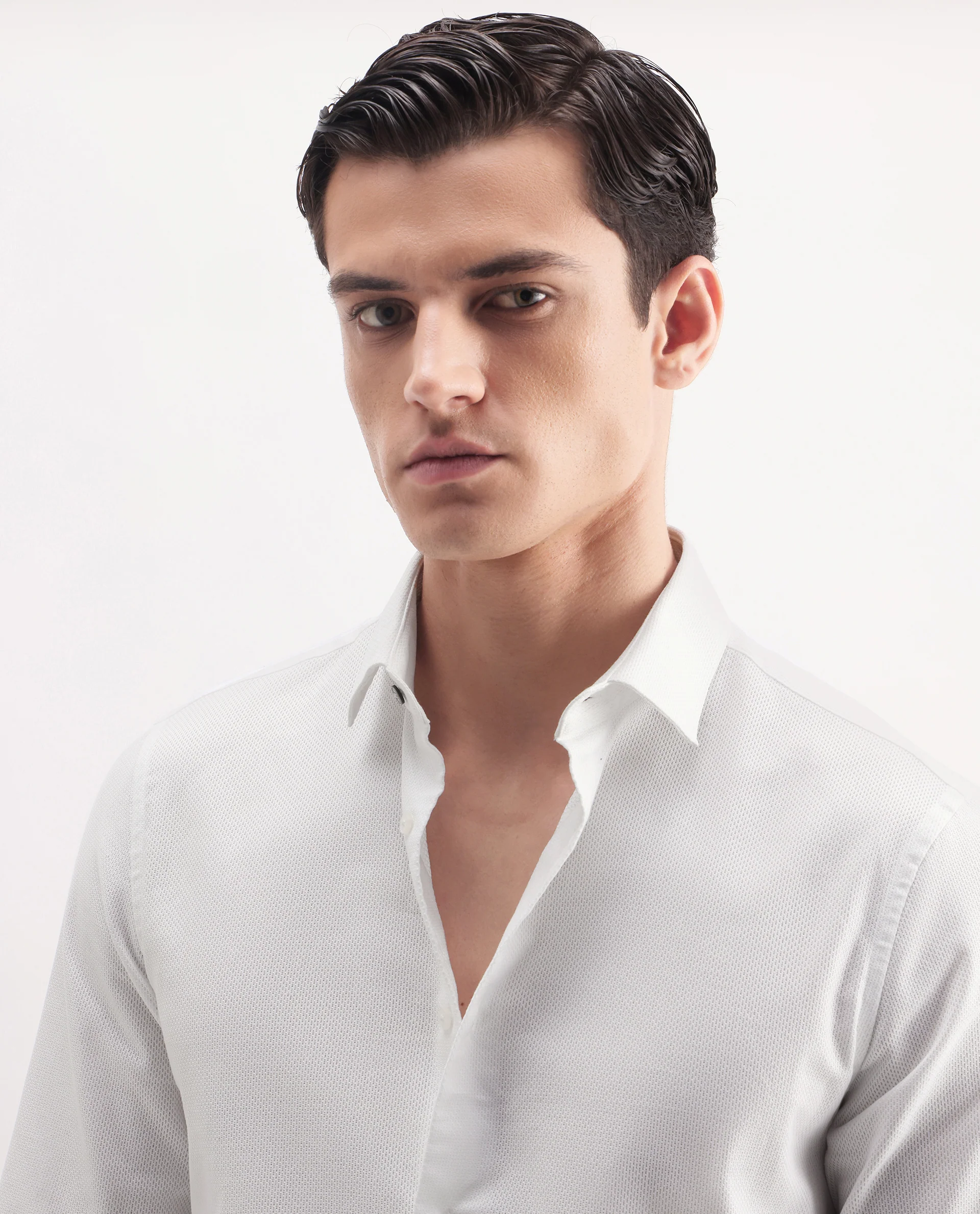 Rare Rabbit Men's Astron 25 White Cotton Blend Plain Regular Fit Full Sleeve Collared Shirt - Image 6
