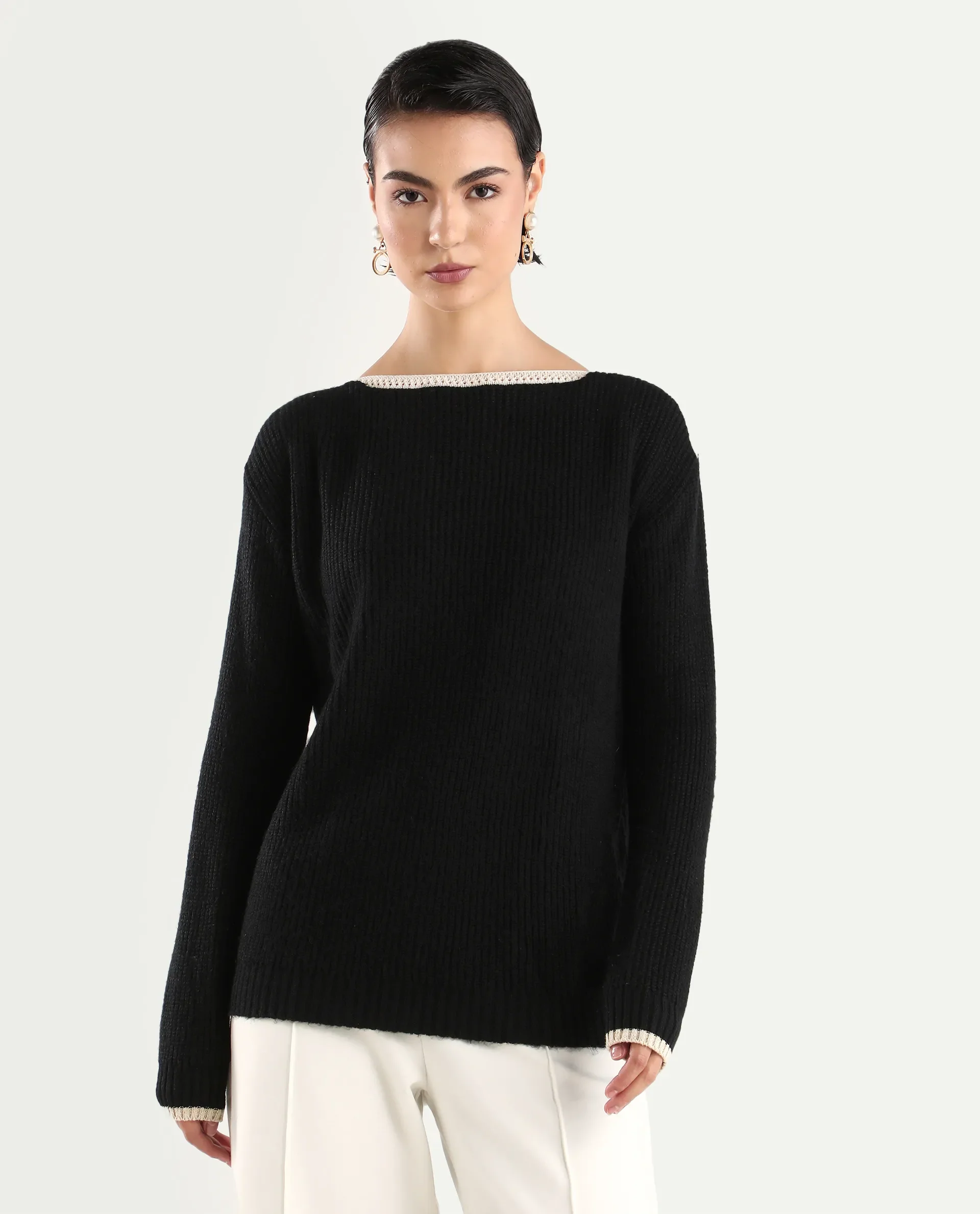 Rareism Women's Astrophel Black Acrylic Boat Neck Plain Relaxed Fit Sweater - Image 3