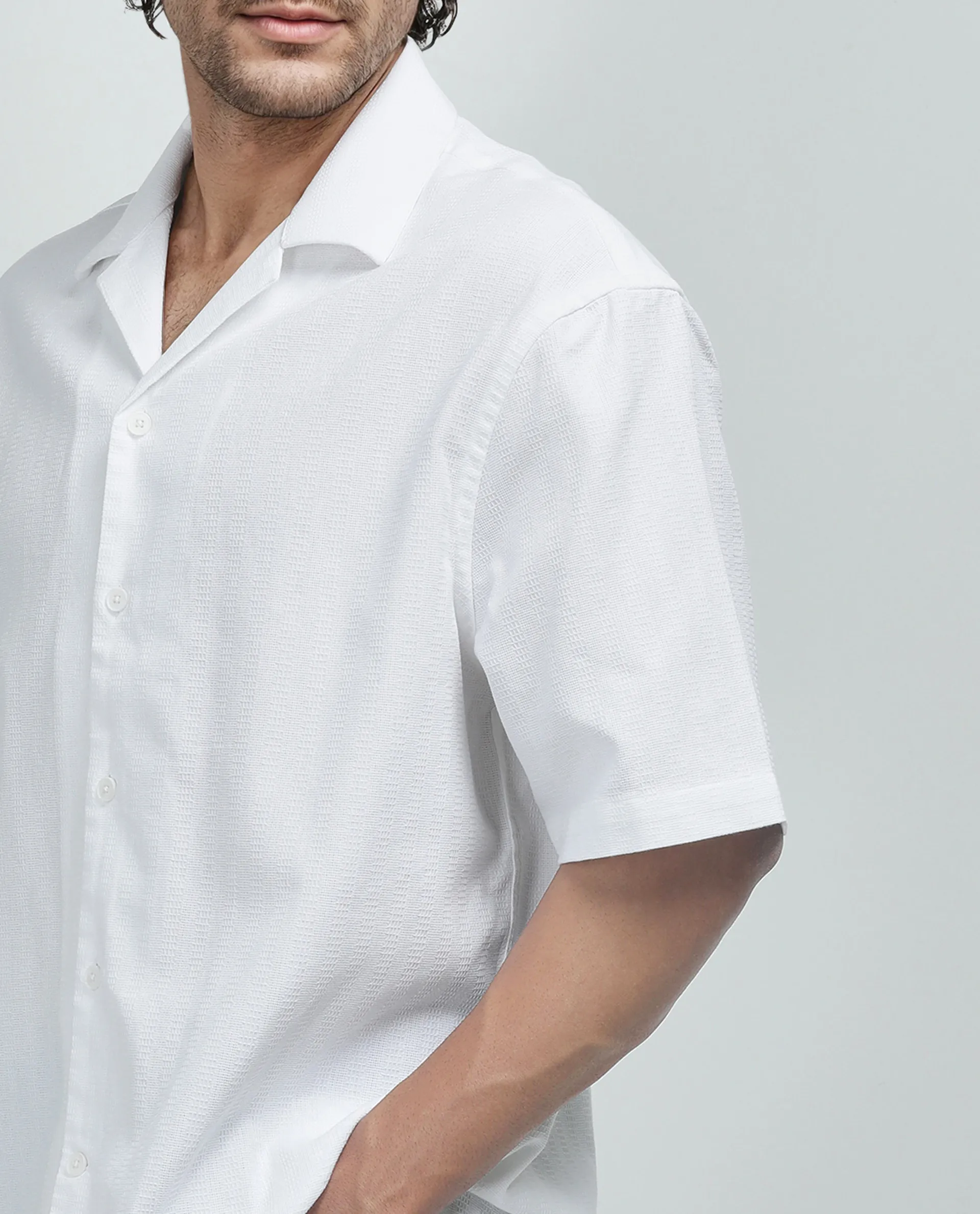 Rare Rabbit Men's Astur Off White Cotton Plain Boxy Fit Half Sleeve Cuban Collar Shirt - Image 3