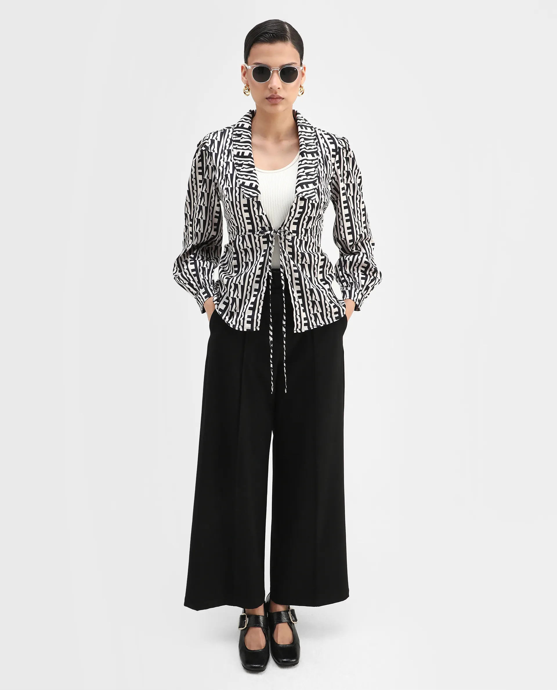 Rareism Women's Atlanti Black Polyester Spread Collar Geometric Print Relaxed Fit Top - Image 2