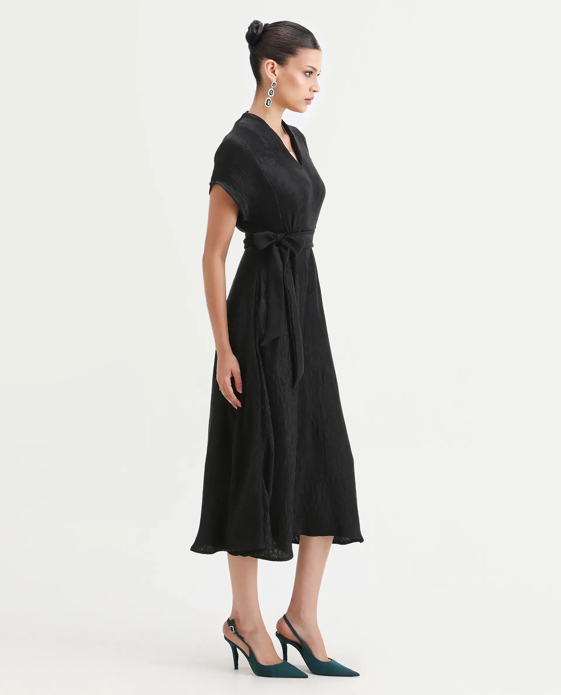 Rareism Women's Aviha Black Nylon Blend V-Neck Flared Plain Dress - Image 2
