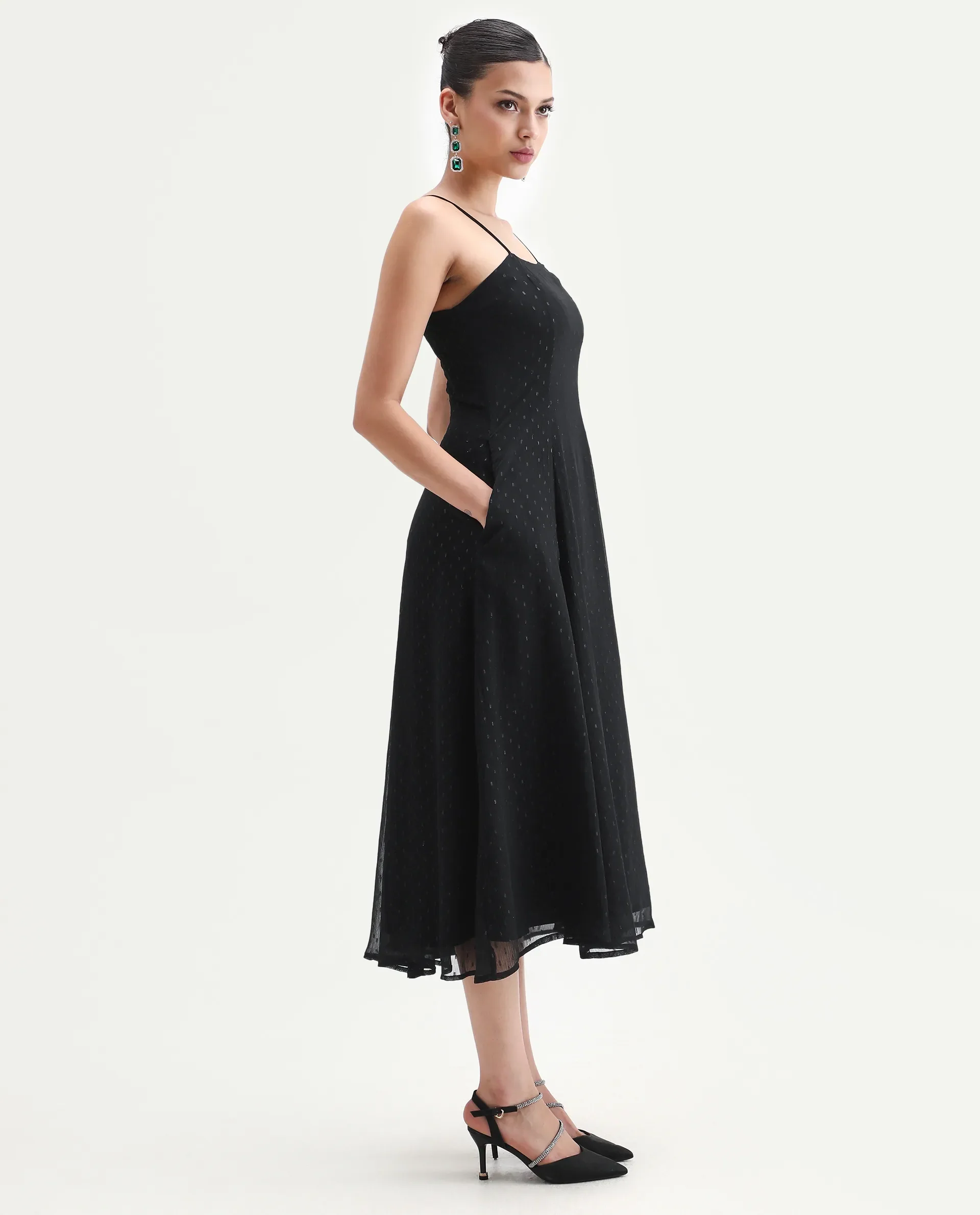 Rareism Women's Aviliz Black Polyester Shoulder Straps Fit And Flare Plain Dress - Image 5