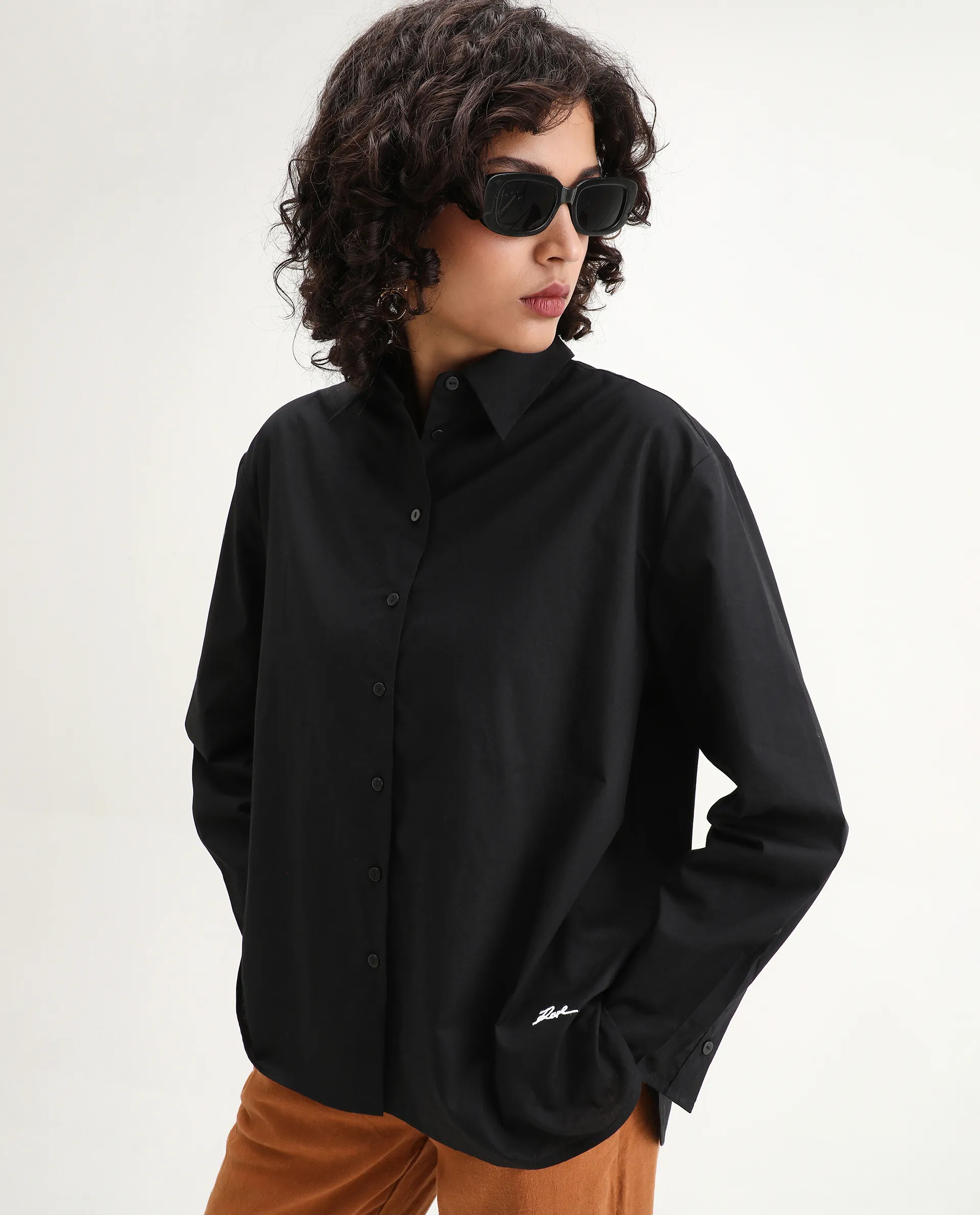 Rareism Women's Avilon Black Cotton Blend Spread Collar Plain Boxy Fit Shirt - Image 3