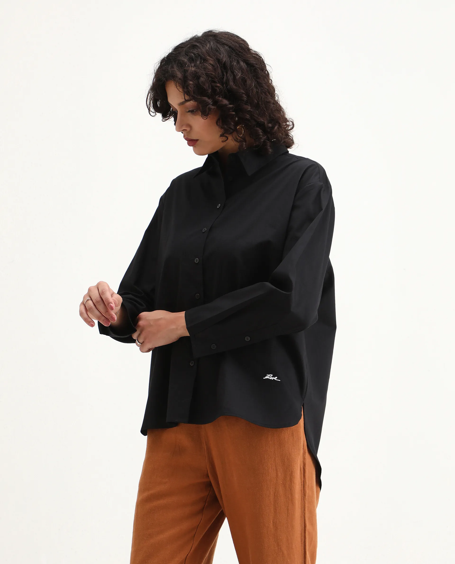 Rareism Women's Avilon Black Cotton Blend Spread Collar Plain Boxy Fit Shirt - Image 5