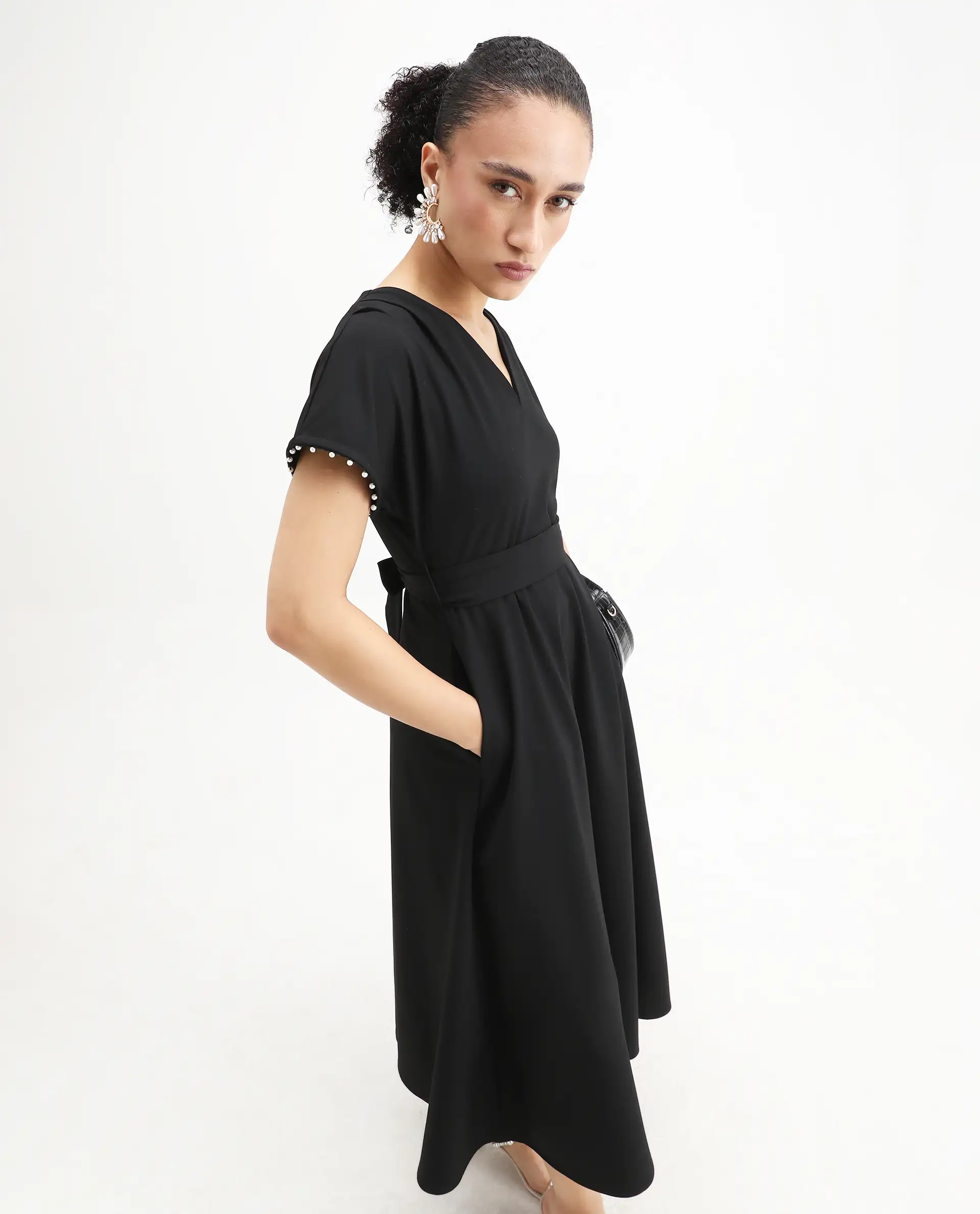 Rareism Women Avim Black V-Neck Zipper Closure Fit And Flare Midi Plain Dress - Image 3
