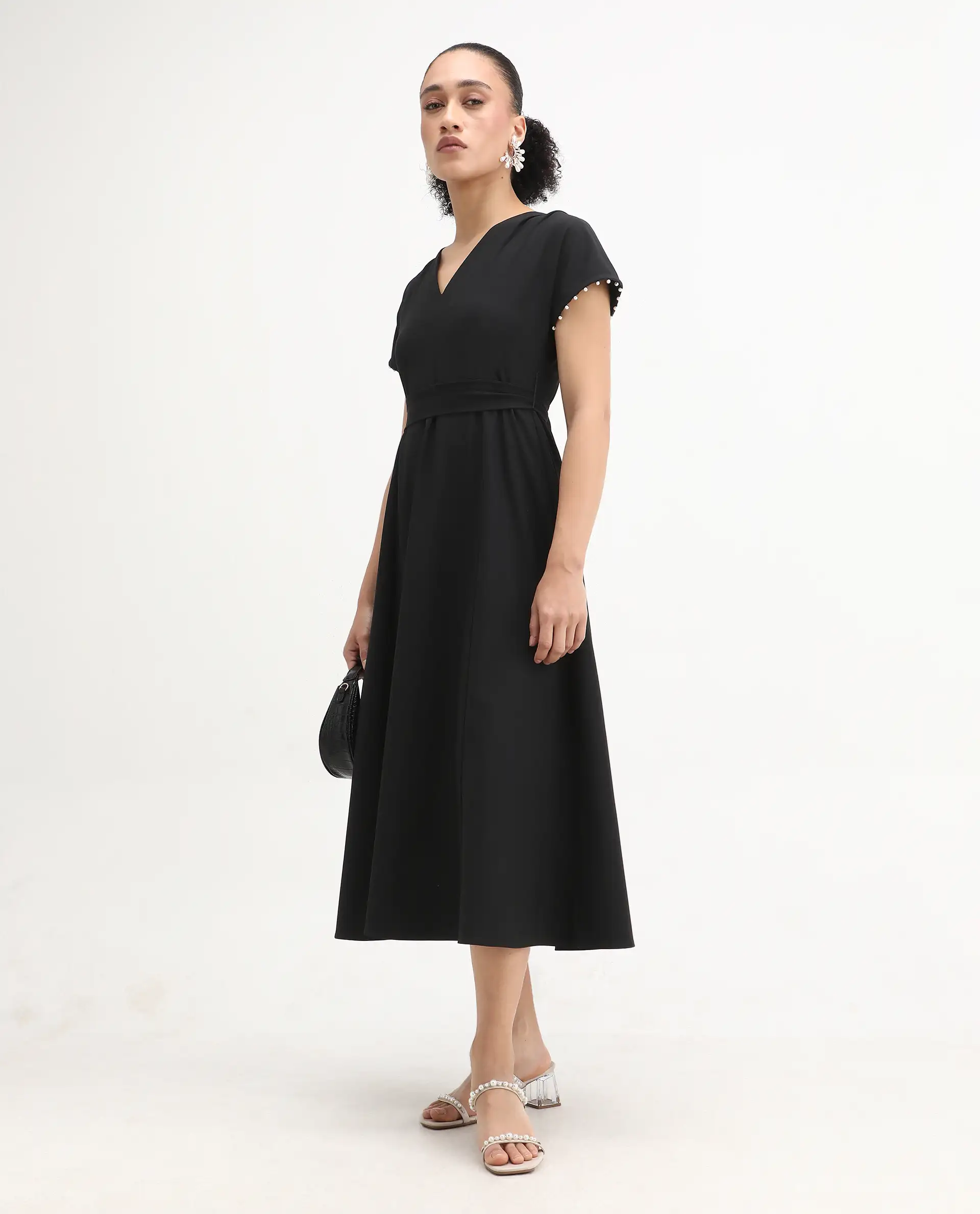 Rareism Women Avim Black V-Neck Zipper Closure Fit And Flare Midi Plain Dress - Image 5