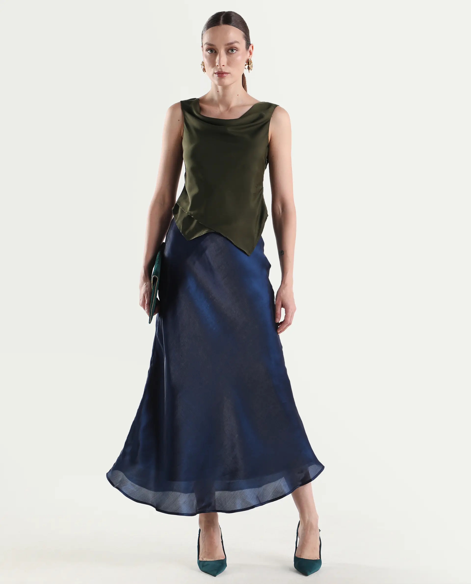 Rareism Women's Avini Olive Polyester Sleeveless Fitted Plain Top - Image 2