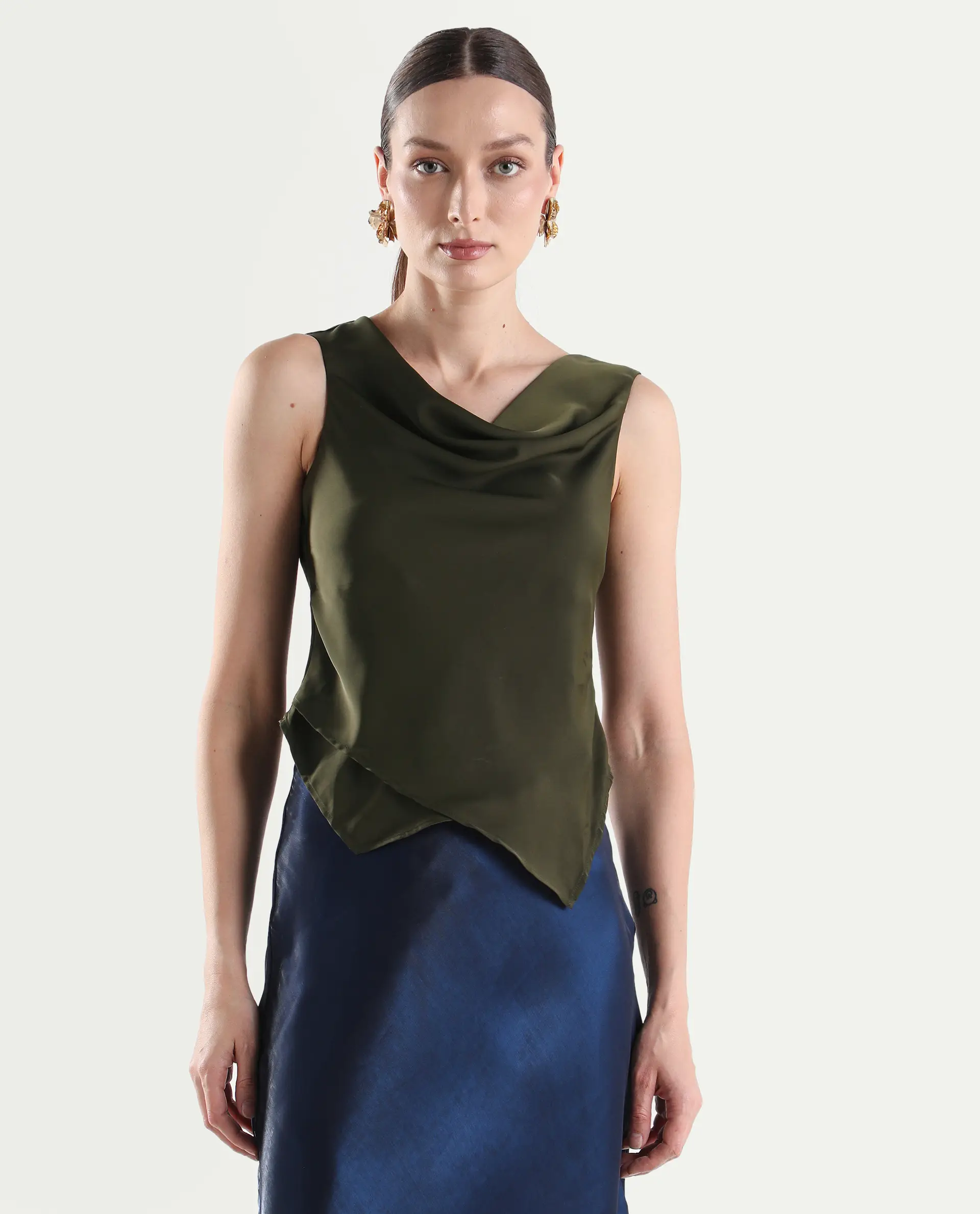 Rareism Women's Avini Olive Polyester Sleeveless Fitted Plain Top - Image 3