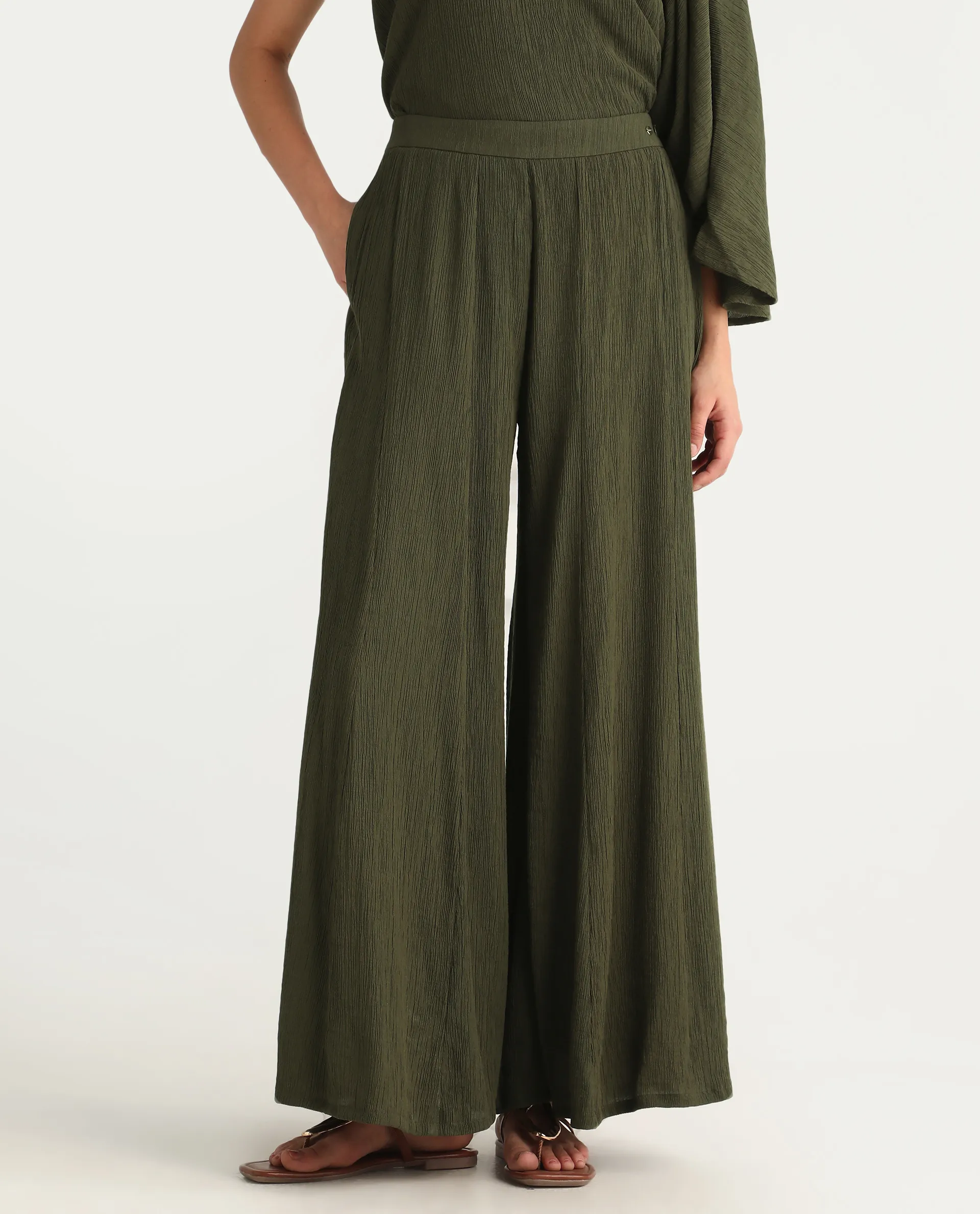 Rareism Women's Aviok-B Olive Nylon Blend Flared Plain Trouser - Image 3