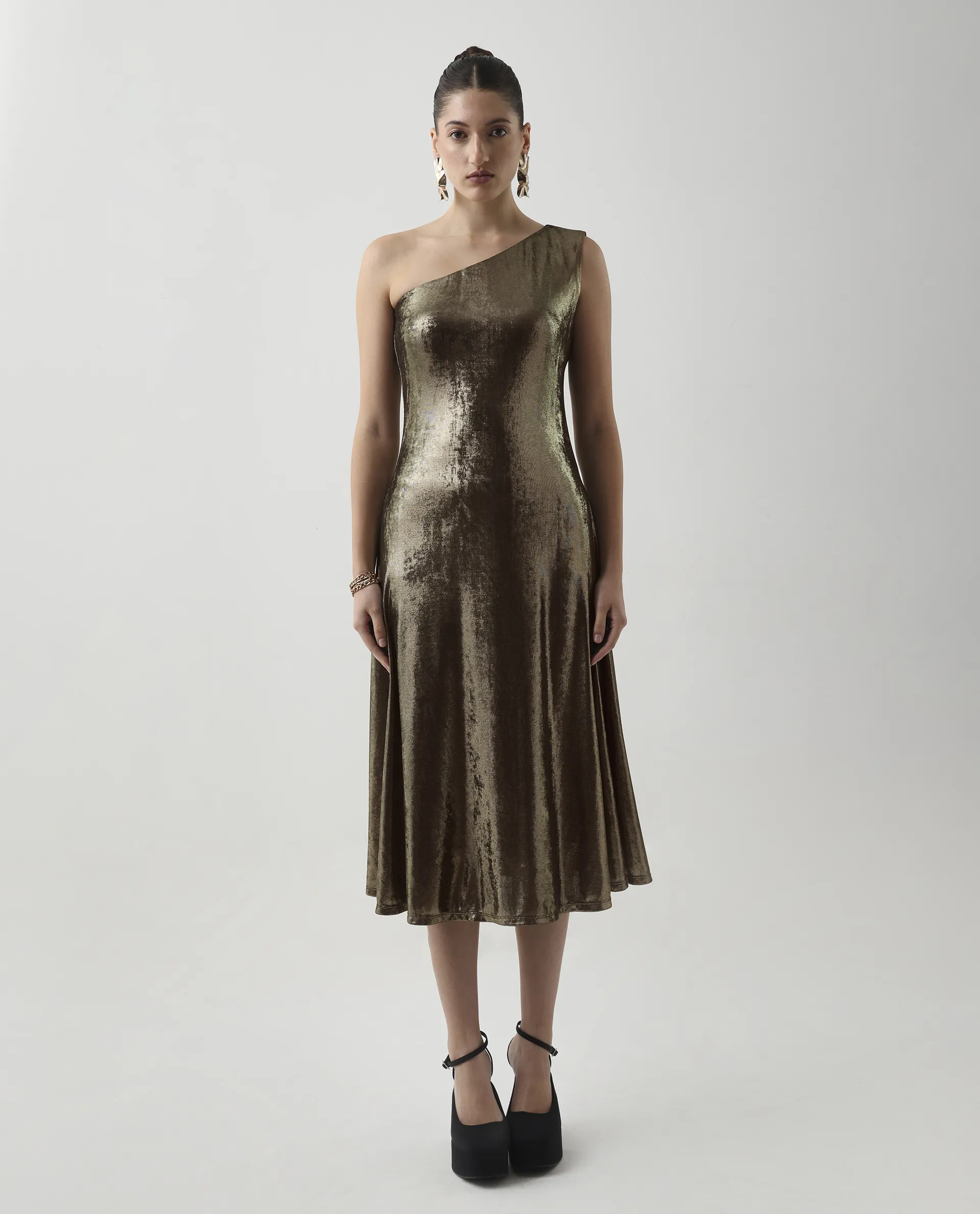 Rareism Women's Avip Gold Polyester One Shoulder Fit And Flare Plain Midi Dress - Image 6