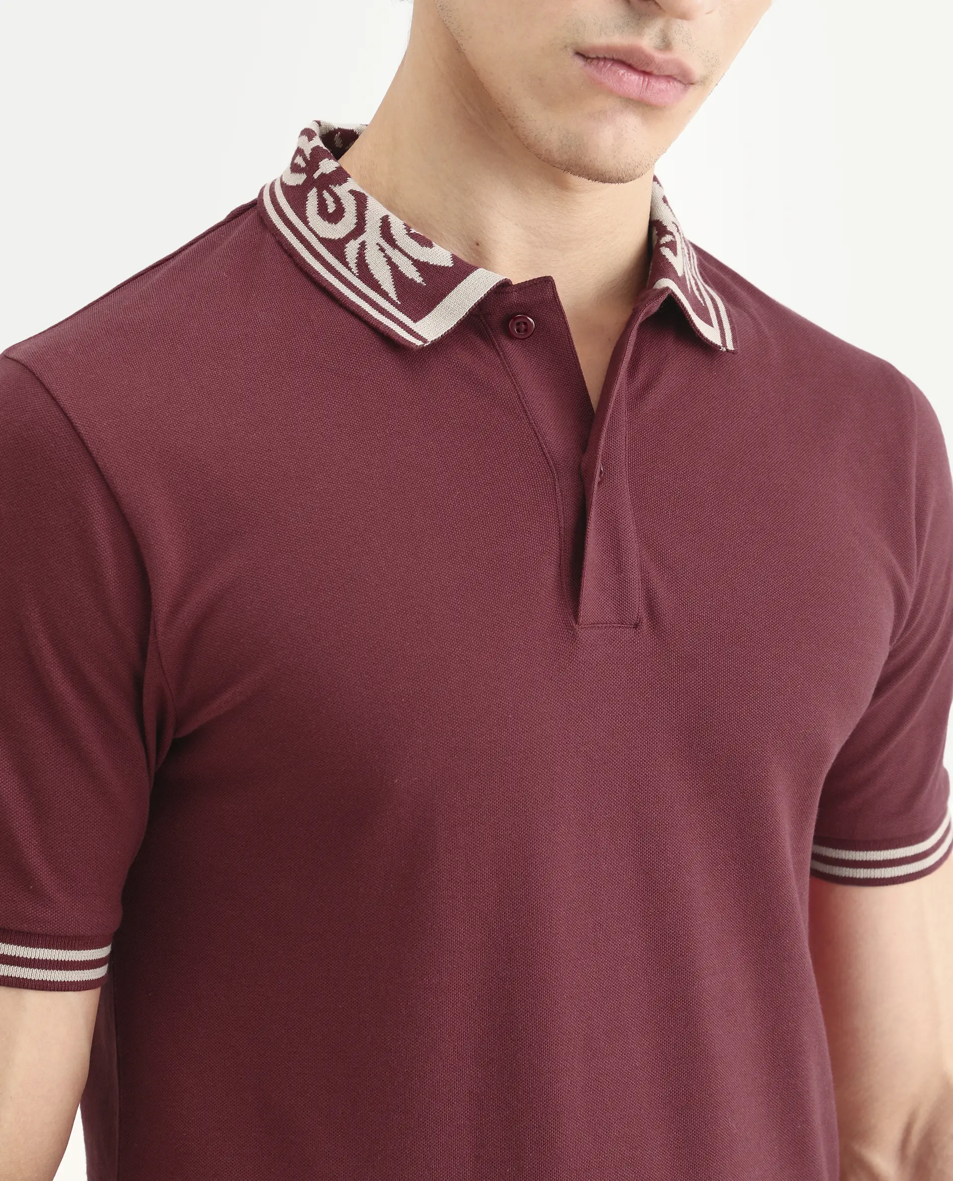 Rare Rabbit Men's Axeo Red Cotton Blend Fabric Spread Collar Regular Fit Plain Polo - Image 3