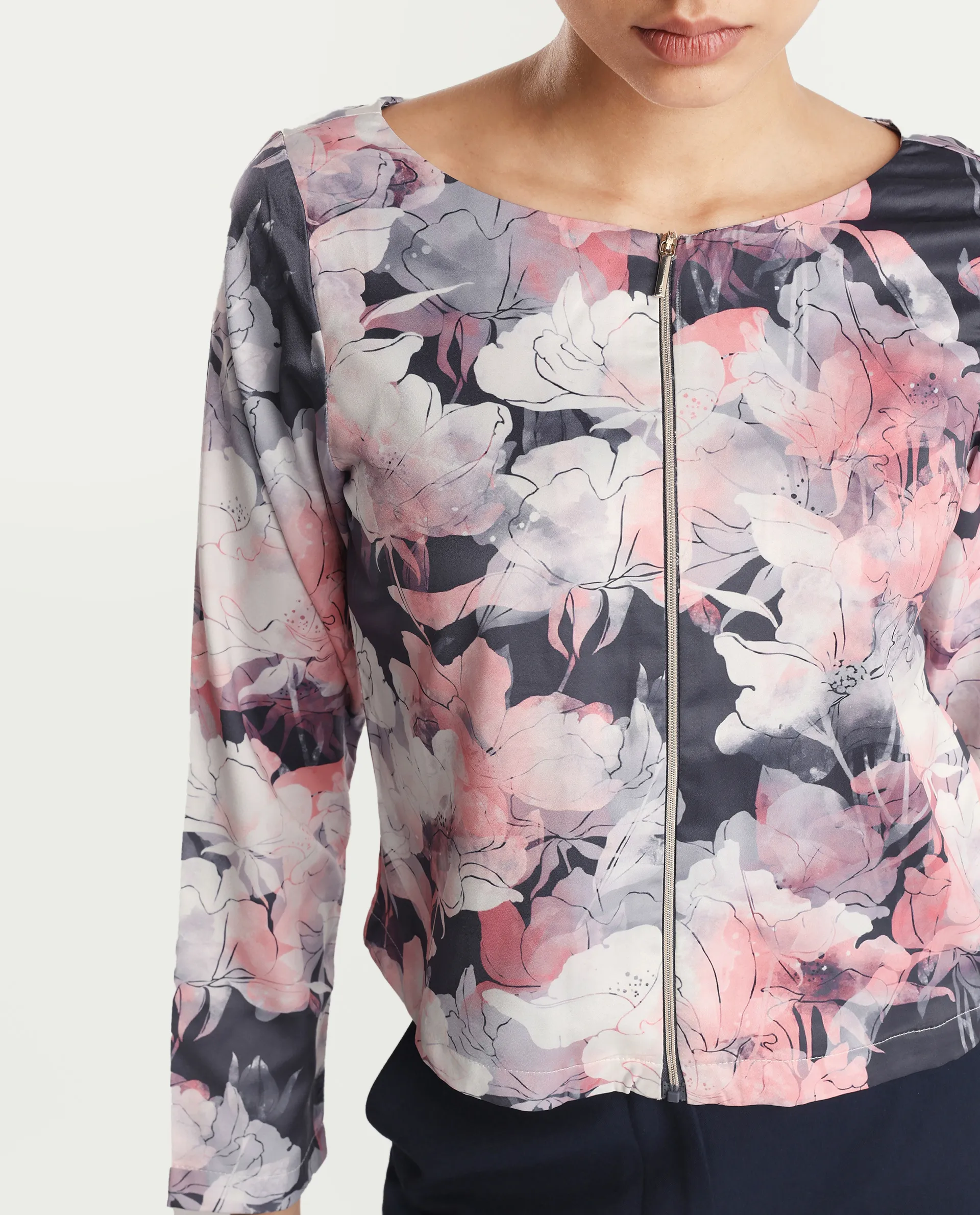 Rareism Women's Aydino Multi Satin Crew Neck Floral Print Crop Regular Fit Top - Image 3