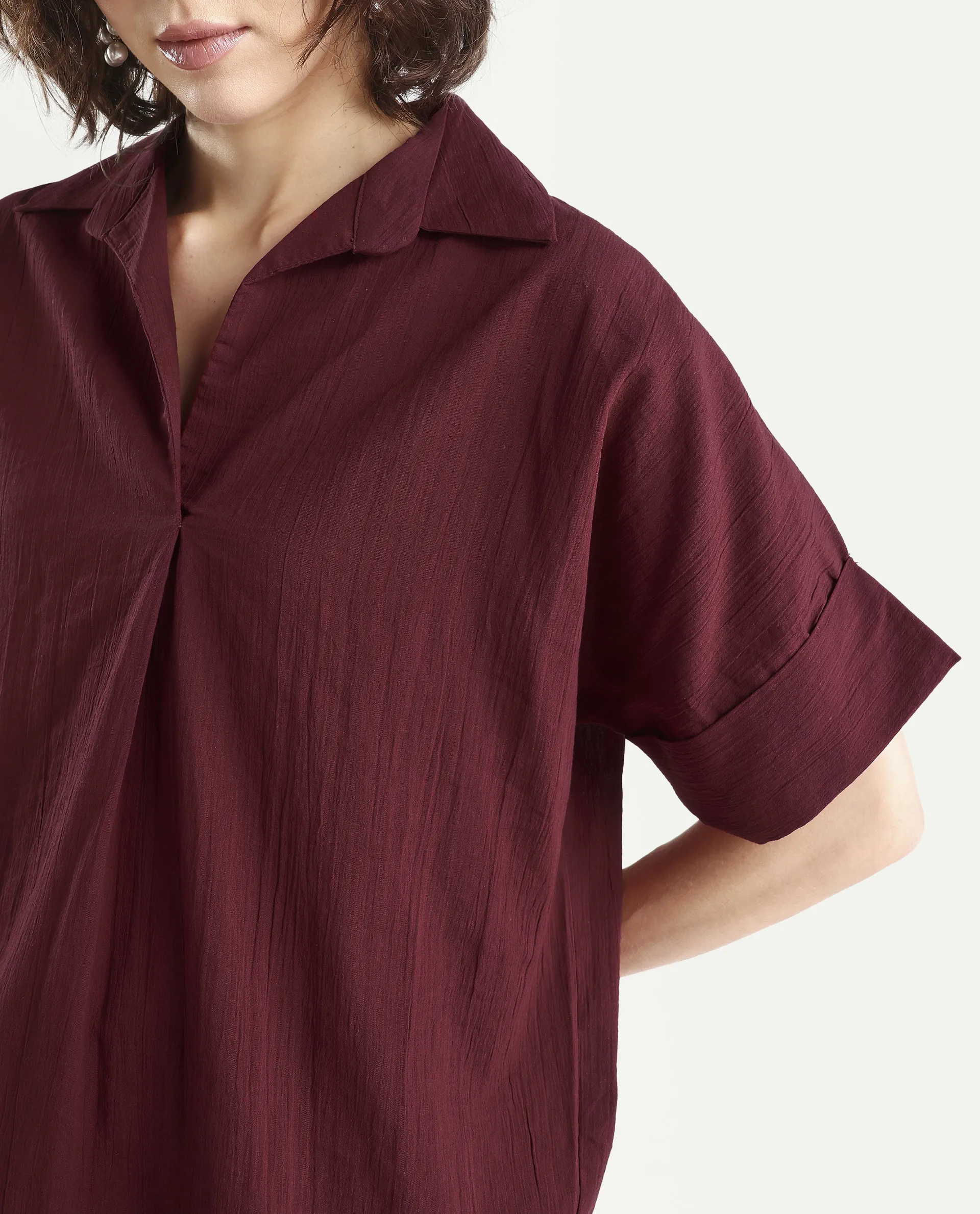 Rareism Women's Azzure Dark Red Cotton Half Sleeve Jonny Collar Boxy Fit plain Top - Image 4