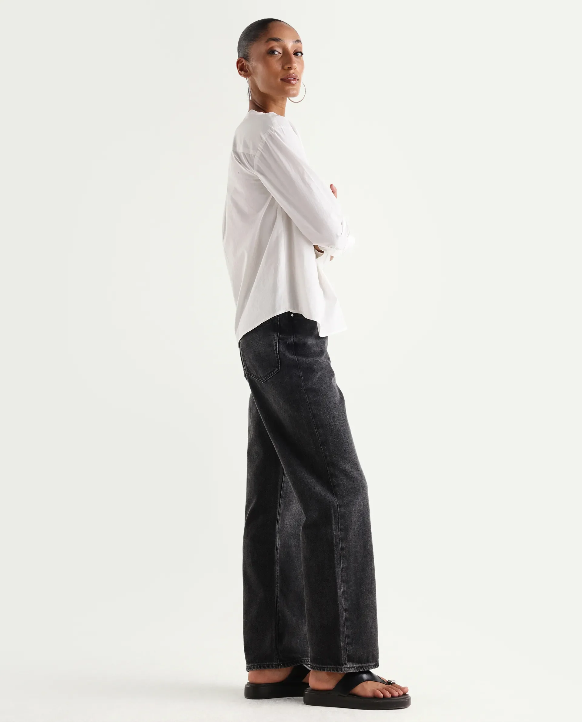 Rareism Women's Baeu Grey Cotton Blend Plain Ankle Length Straight Fit Jeans - Image 5