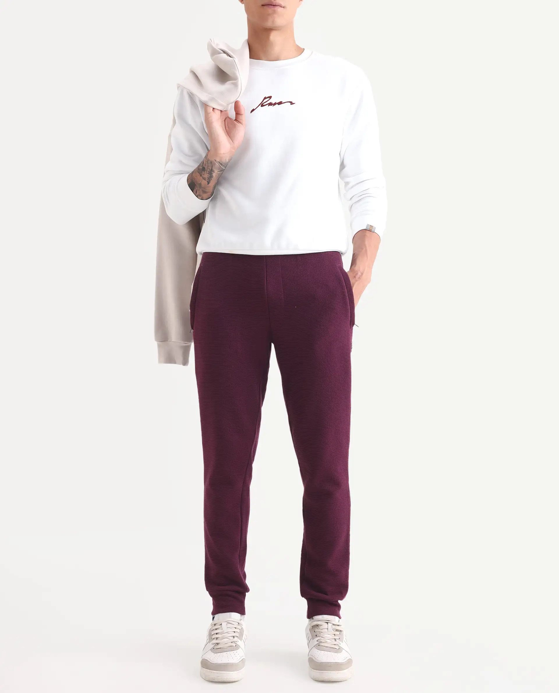 Rare Rabbit Men's Bastian Purple Cotton Plain Regular Fit Track Pant - Image 4