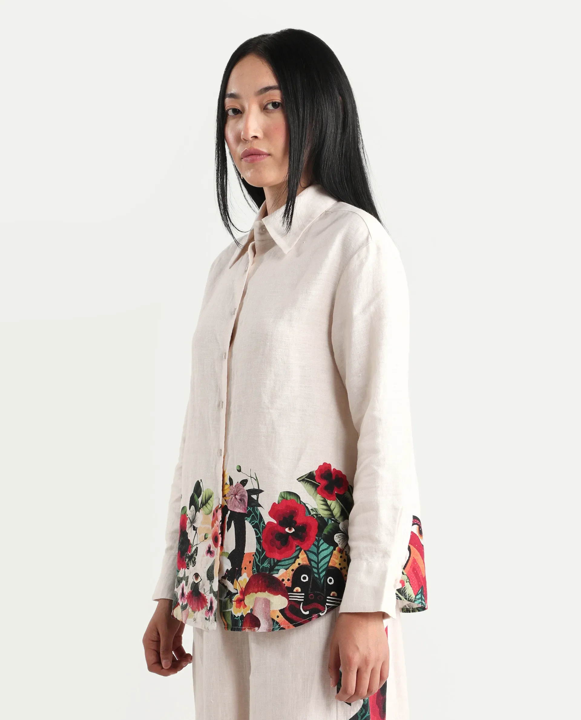 Rareism Women's Bazper-T Off White 100% Linen Full Sleeve Regular Fit Abstract Print Shirt - Image 4