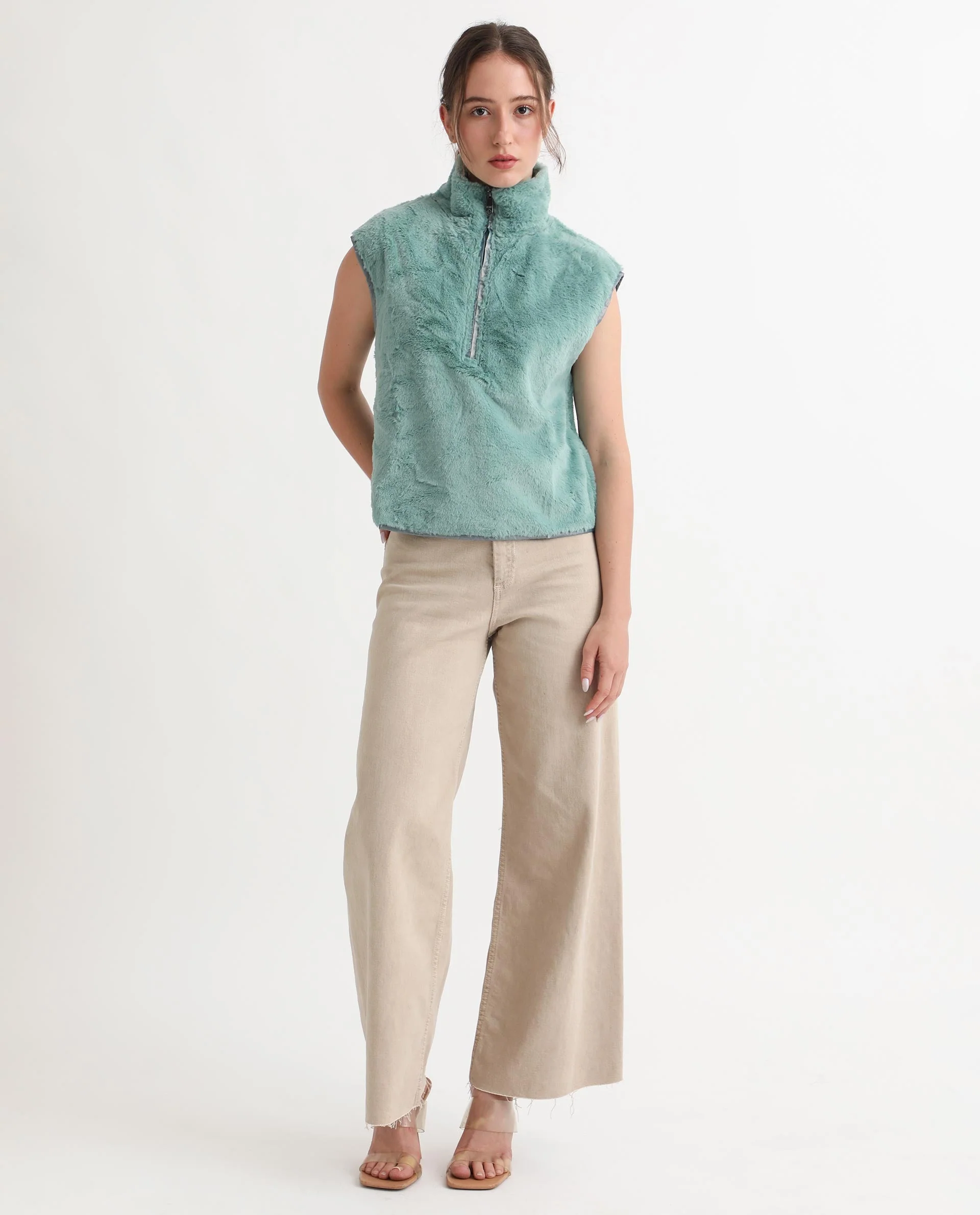 Rareism Women's Beauro Green Polyester Drop Collar Plain Sleeveless Regular Fit Sweater - Image 2