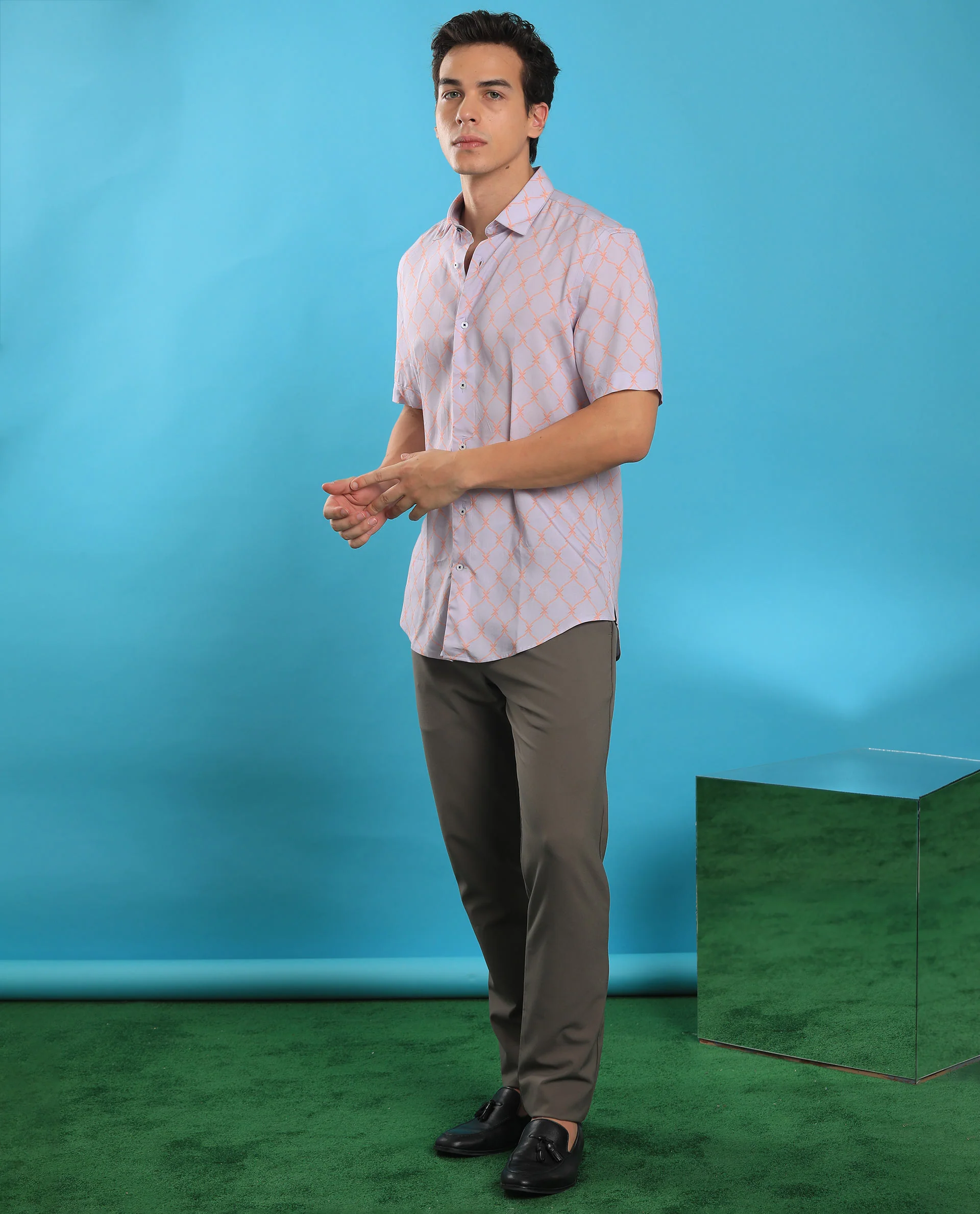 Rare Rabbit Men's Beldon Pastel Purple Cotton Geometric Print Regular Fit Half Sleeve Collared Shirt - Image 3