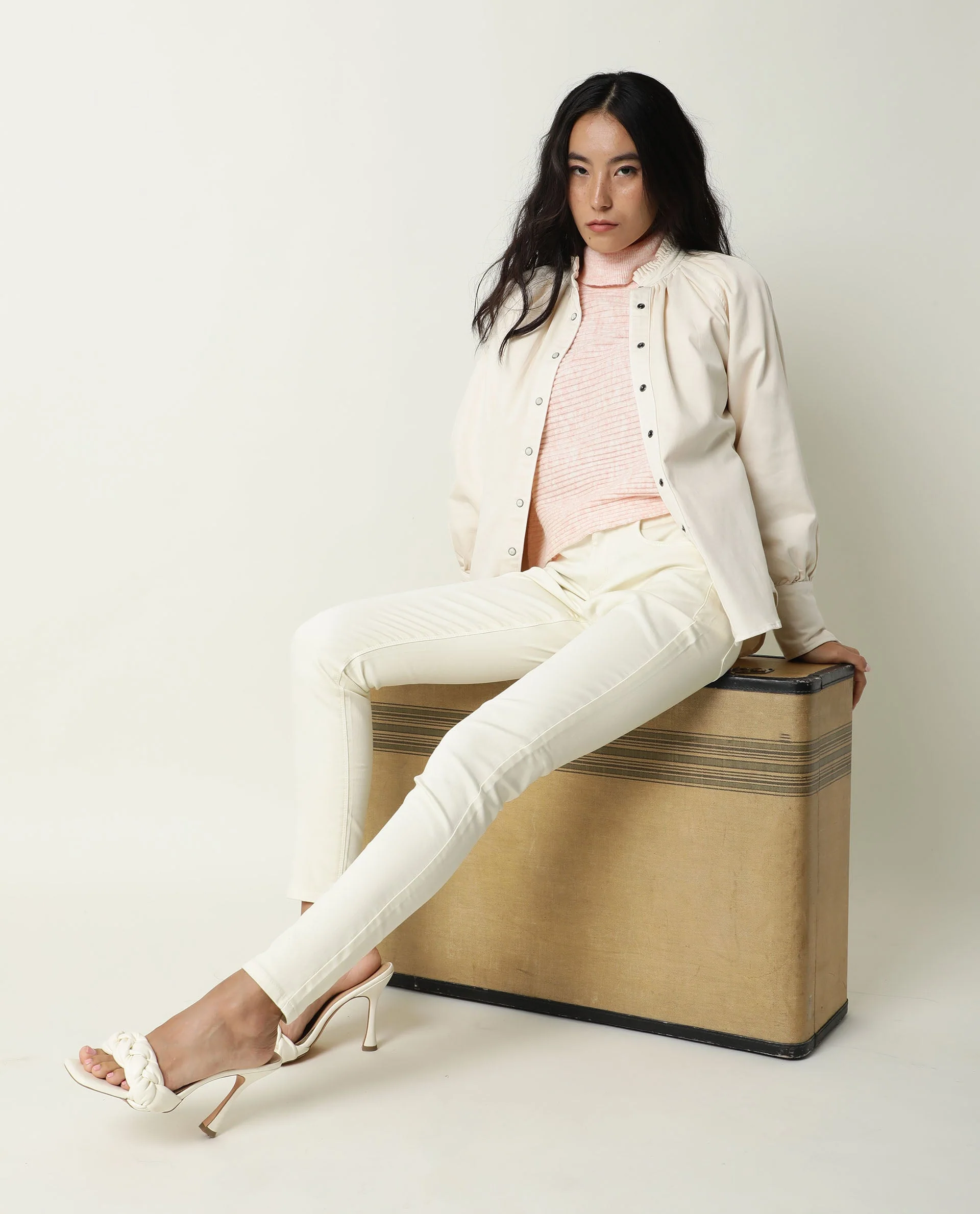 Rareism Women's Bellona Offwhite Cotton Sweetheart Neck Plain Regular Fit Jacket - Image 14