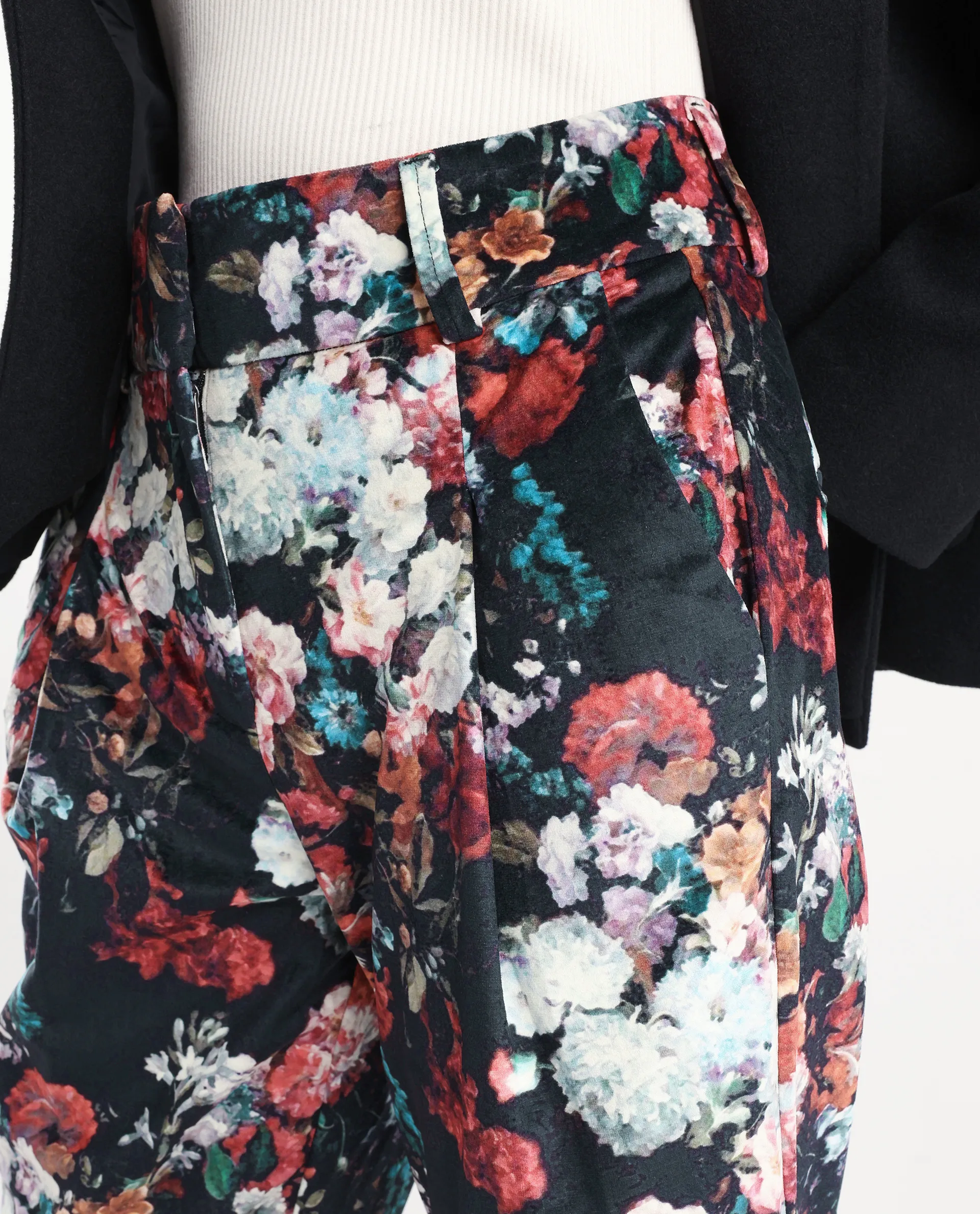 Rareism Women's Bellot Black Velvet Floral Print Ankle Length Slim Fit Trouser - Image 4
