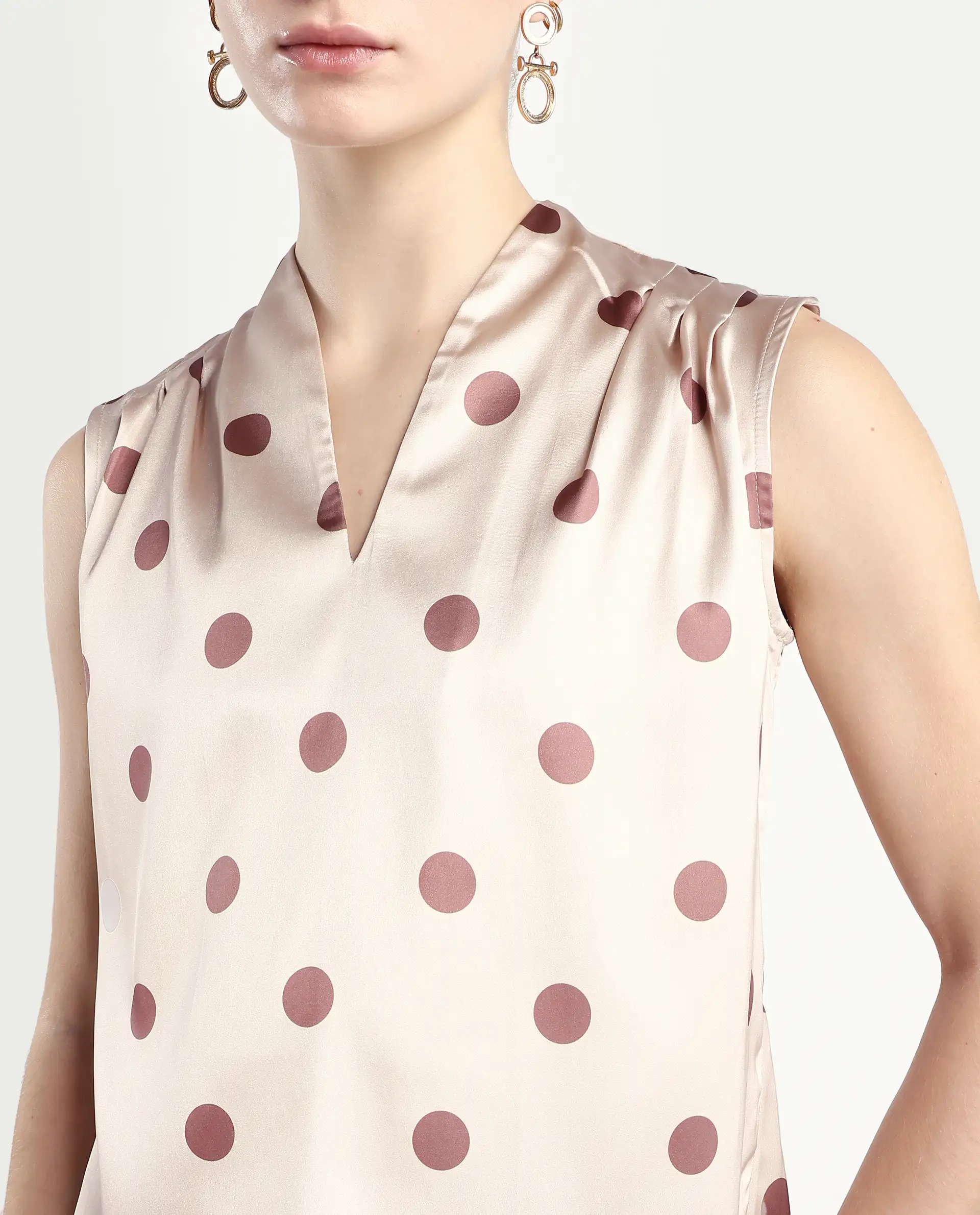 Rareism Women's Berdo-T Beige Polyester V-Neck Polka Print Sleeveless Regular Fit Top - Image 4