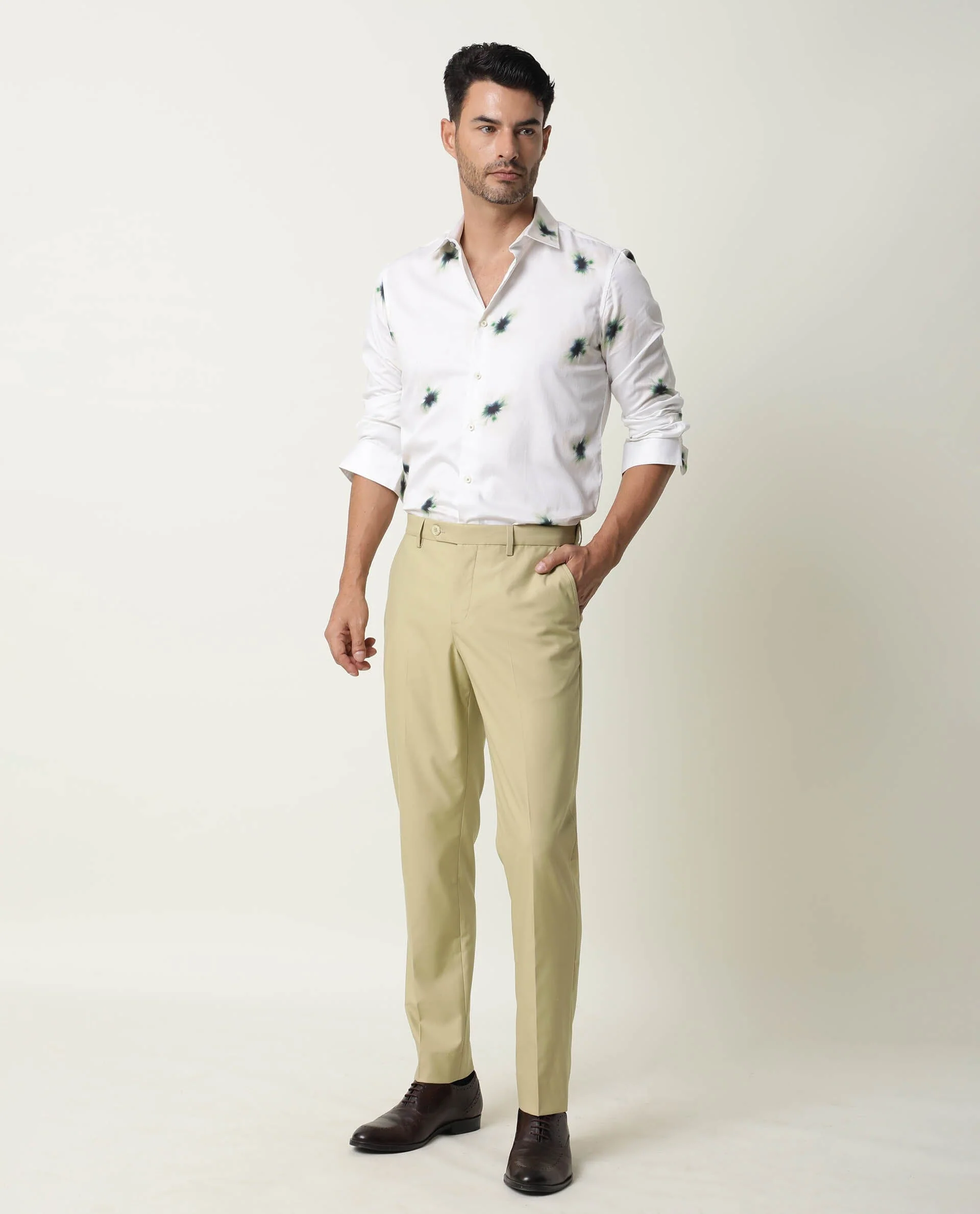 Rare Rabbit Men's Berz Pastel Green Plain Regular Fit Trouser - Image 2