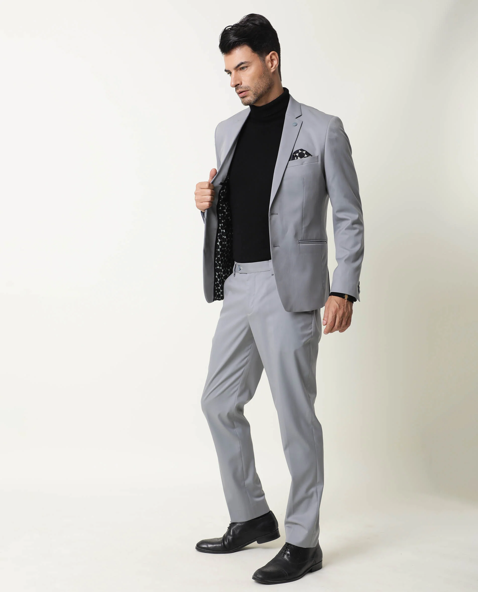 Rare Rabbit Men's Berzu Grey Plain Tailored Fit Full Sleeve Lapel Neck Blazer - Image 2