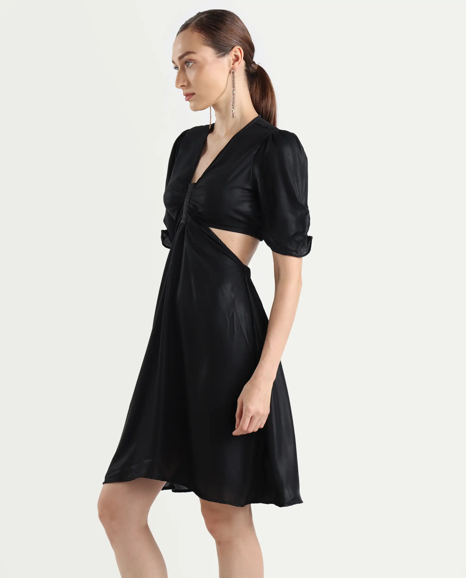 Rareism Women's Besman Black Polyester V-Neck Plain Balloon Sleeve Knee Length Fit And Flare Dress - Image 6