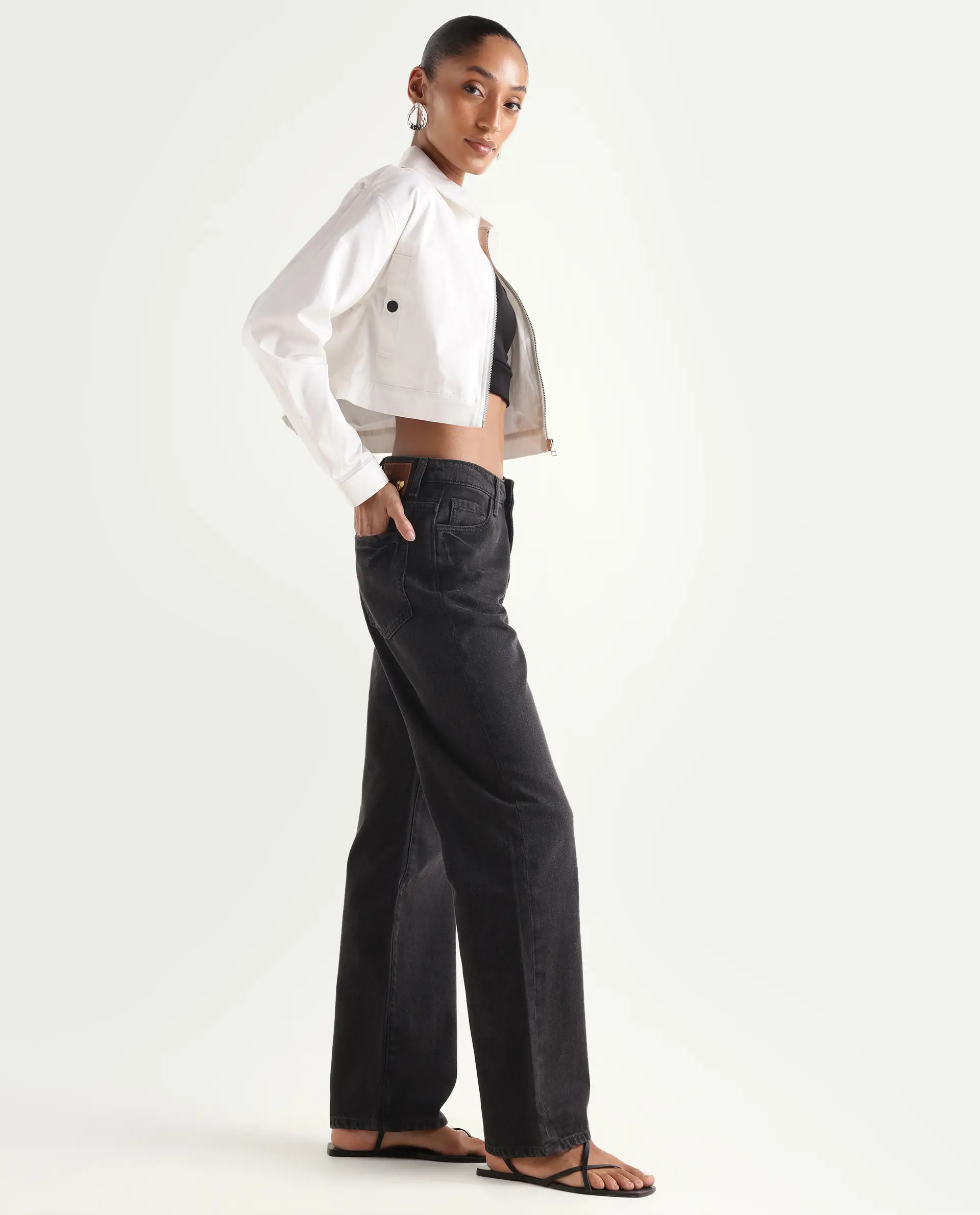Rareism Women's Beuro Black Cotton Blend Plain Ankle Length Straight Fit Jeans - Image 5