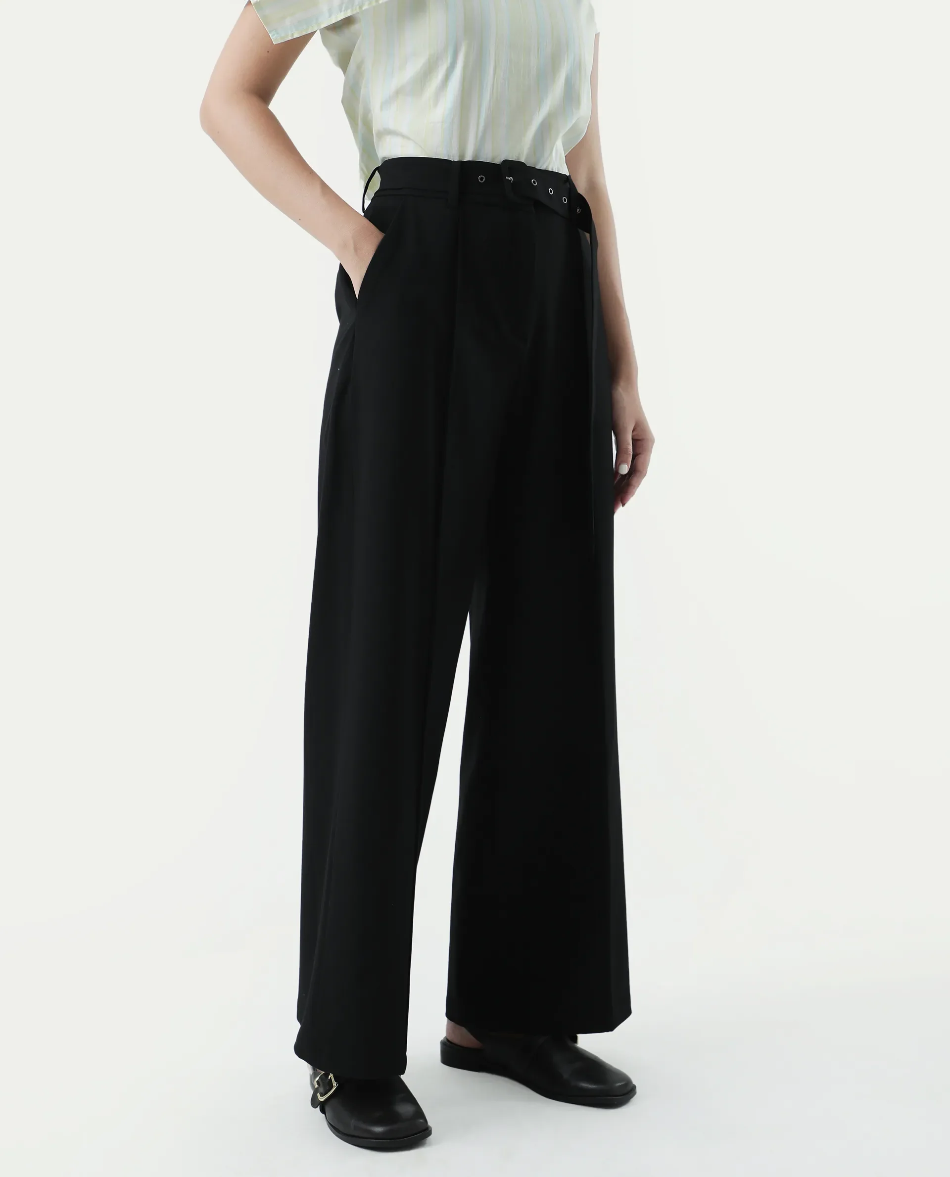 Rareism Women's Bhakil Black Polyester Blend Plain Ankle Length Straight Fit Trouser - Image 5