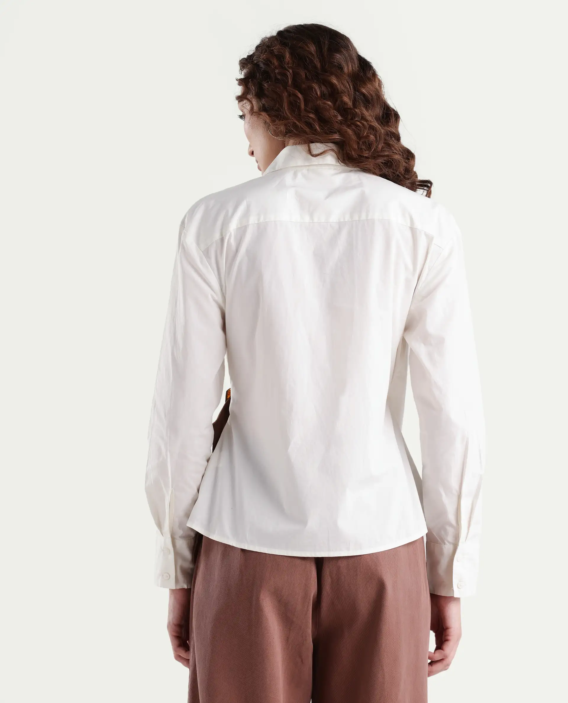 Rareism Women's Bhaleyn-T Off White Cotton Spread Collar Plain Cuffed Sleeve Relaxed Fit Shirt - Image 7