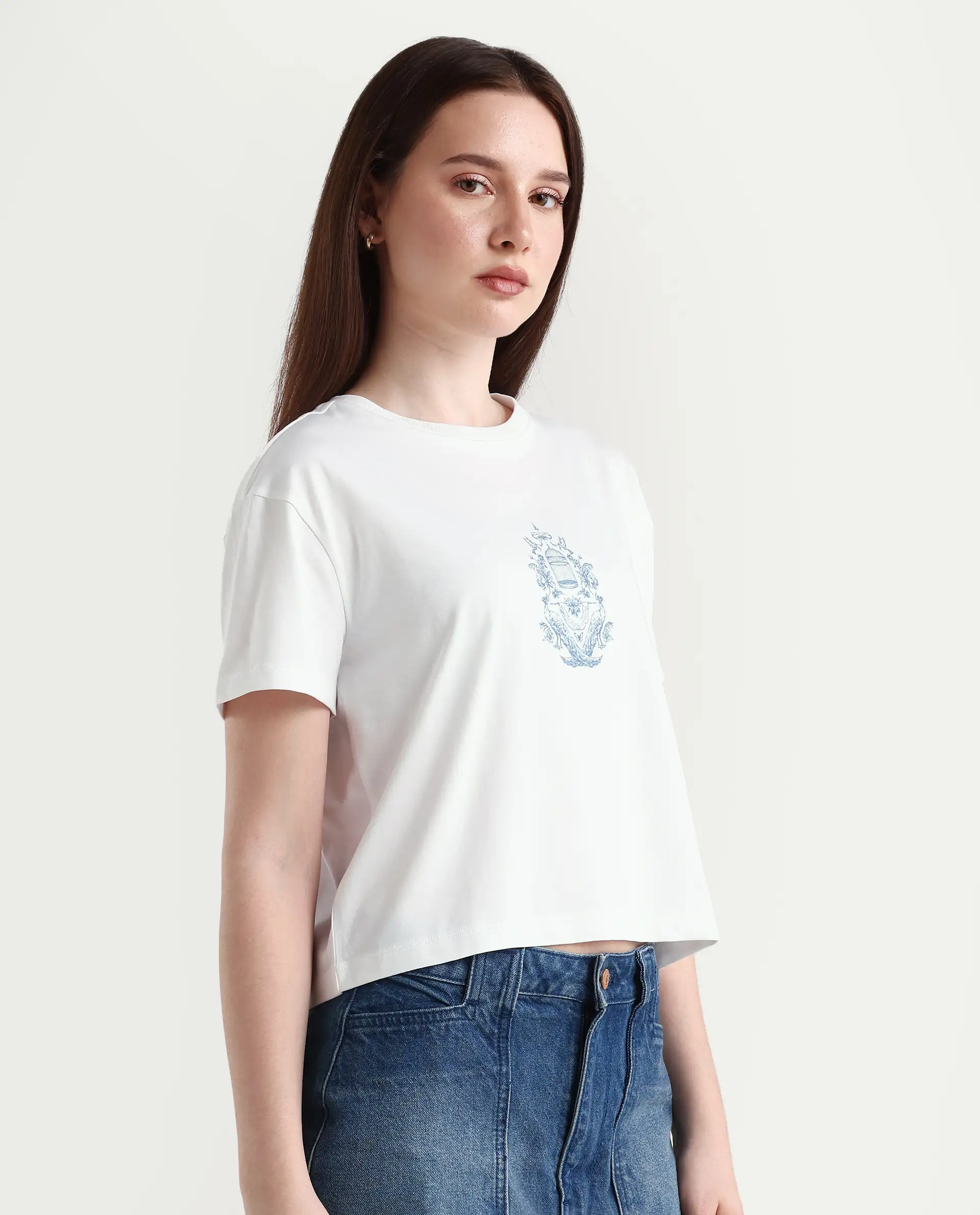 Rareism Women's Bharop Off White Cotton Crew Neck Graphic Print Crop Regular Fit T-Shirt - Image 6