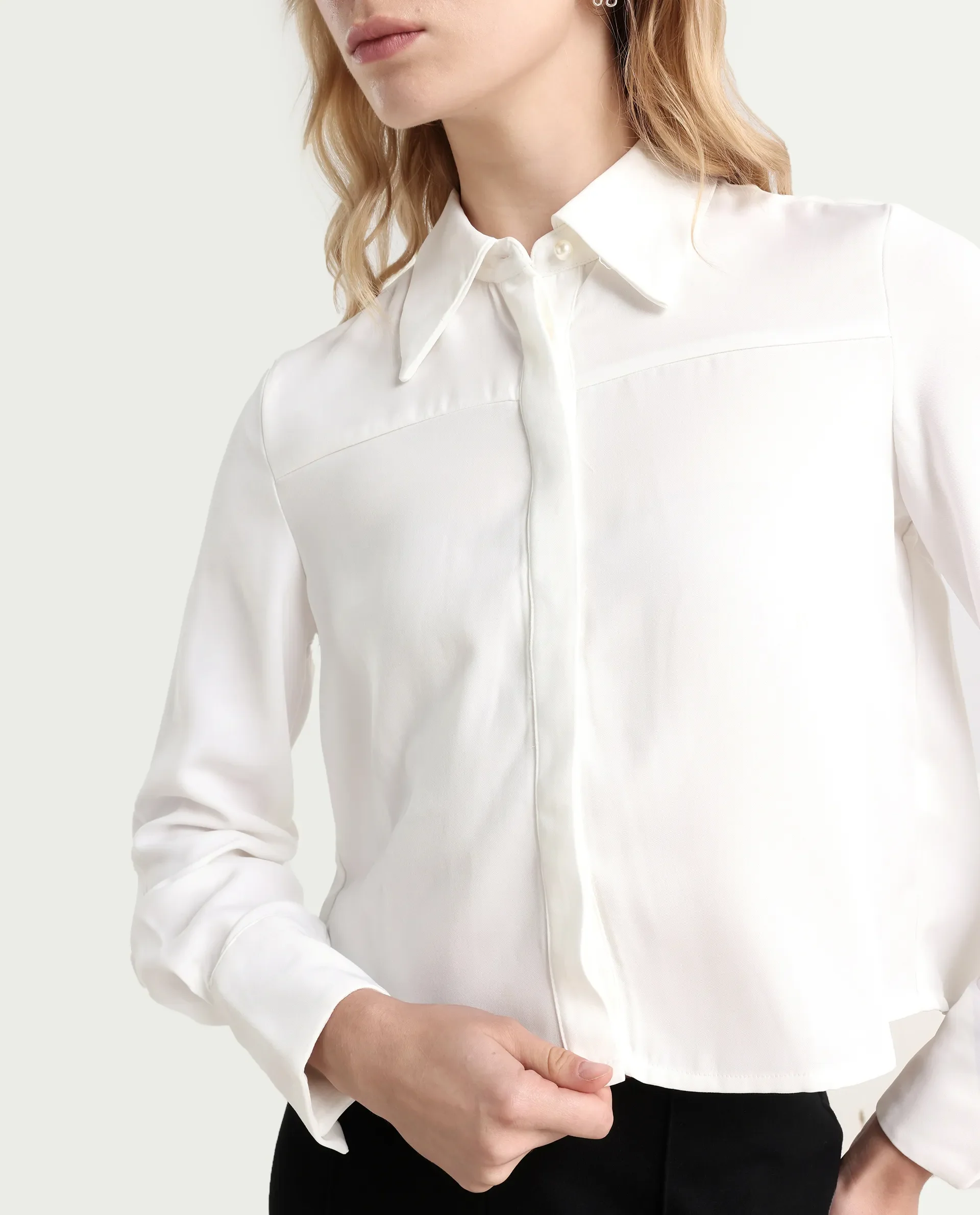 Rareism Women's Bharvik White Viscose Blend Spread Collar Plain Cuffed Sleeve Crop Relaxed Fit Shirt - Image 4