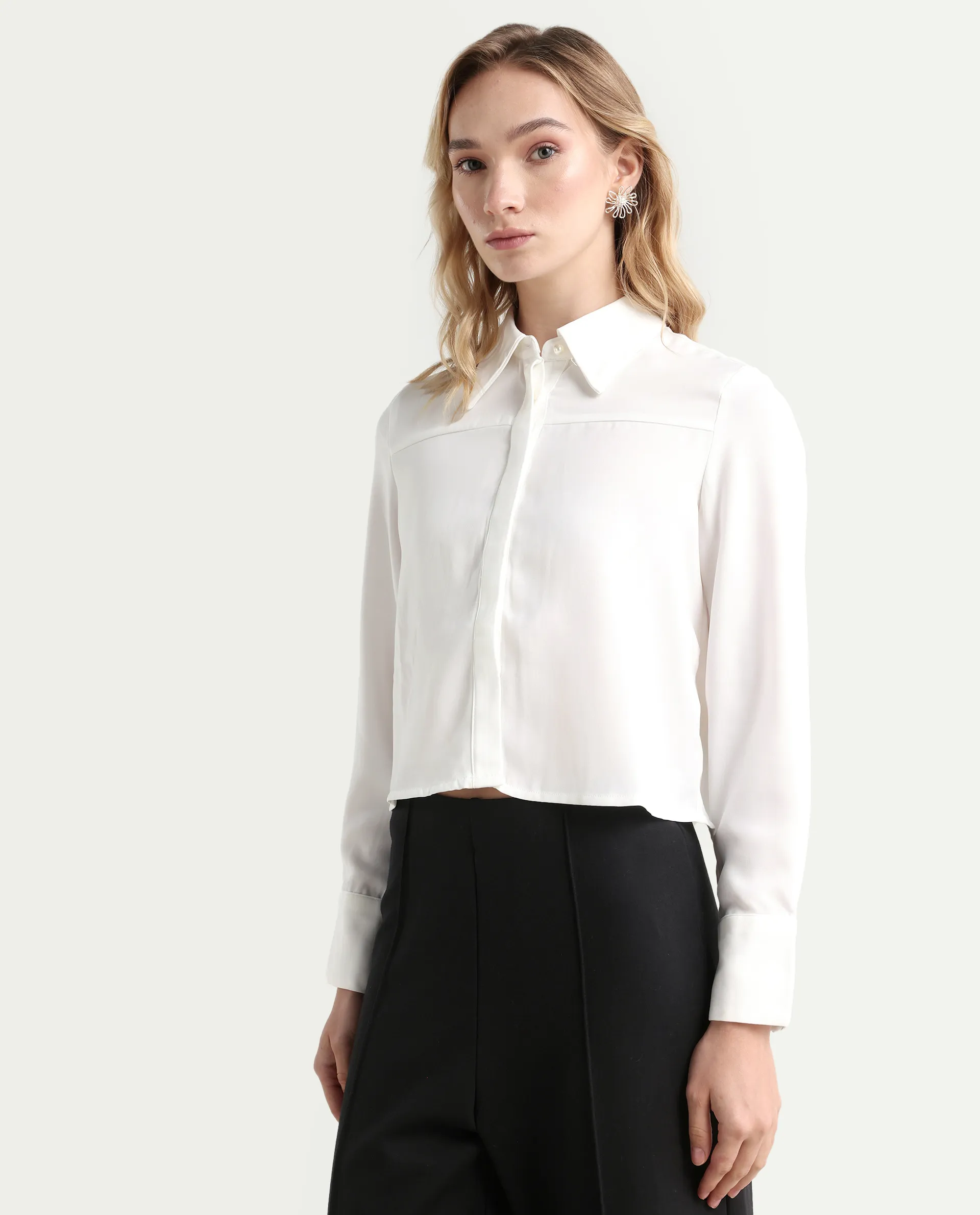 Rareism Women's Bharvik White Viscose Blend Spread Collar Plain Cuffed Sleeve Crop Relaxed Fit Shirt - Image 5