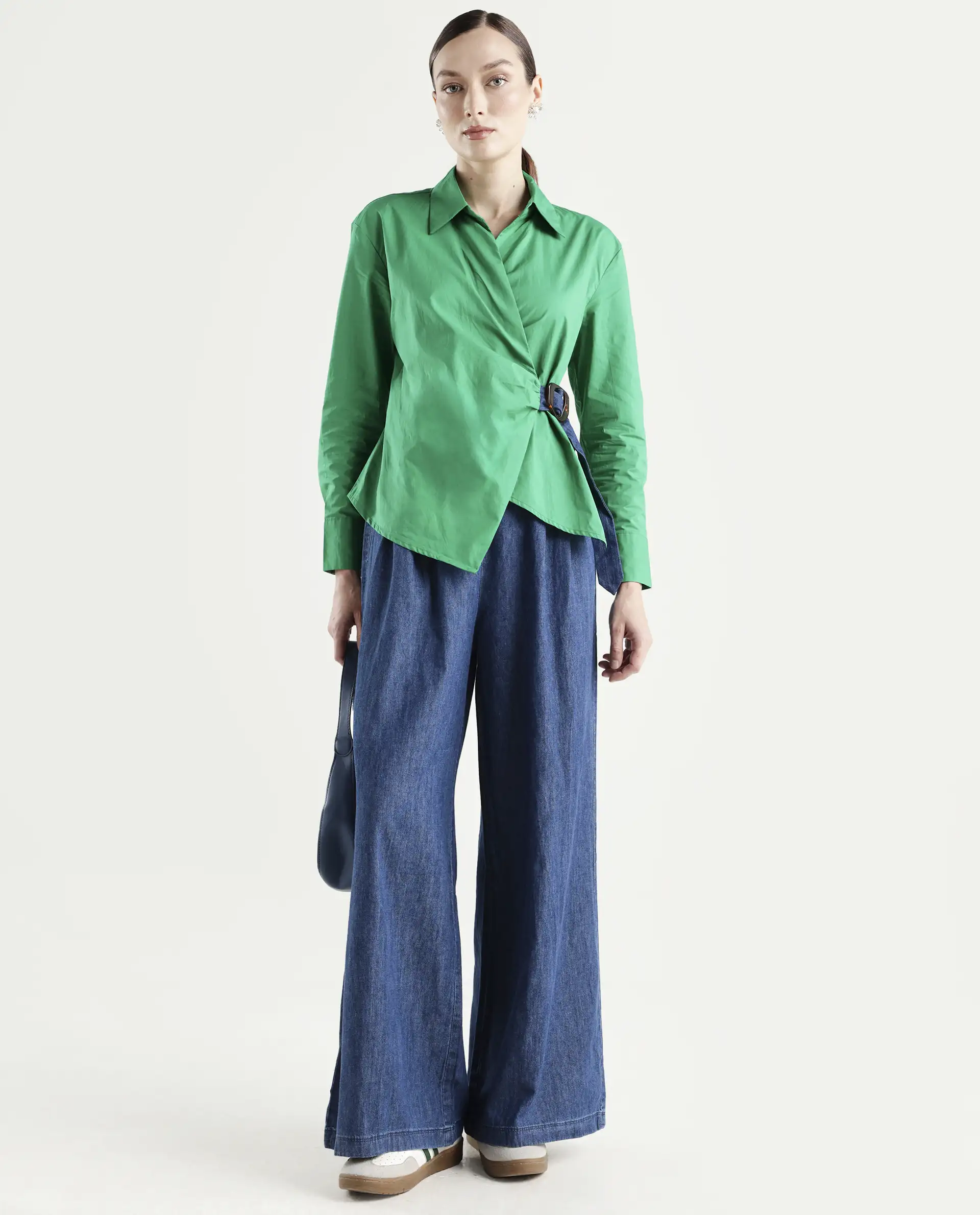 Rareism Women's Bhashio T Green Cotton Spread Collar Plain Cuffed Sleeve Relaxed Fit Shirt - Image 2