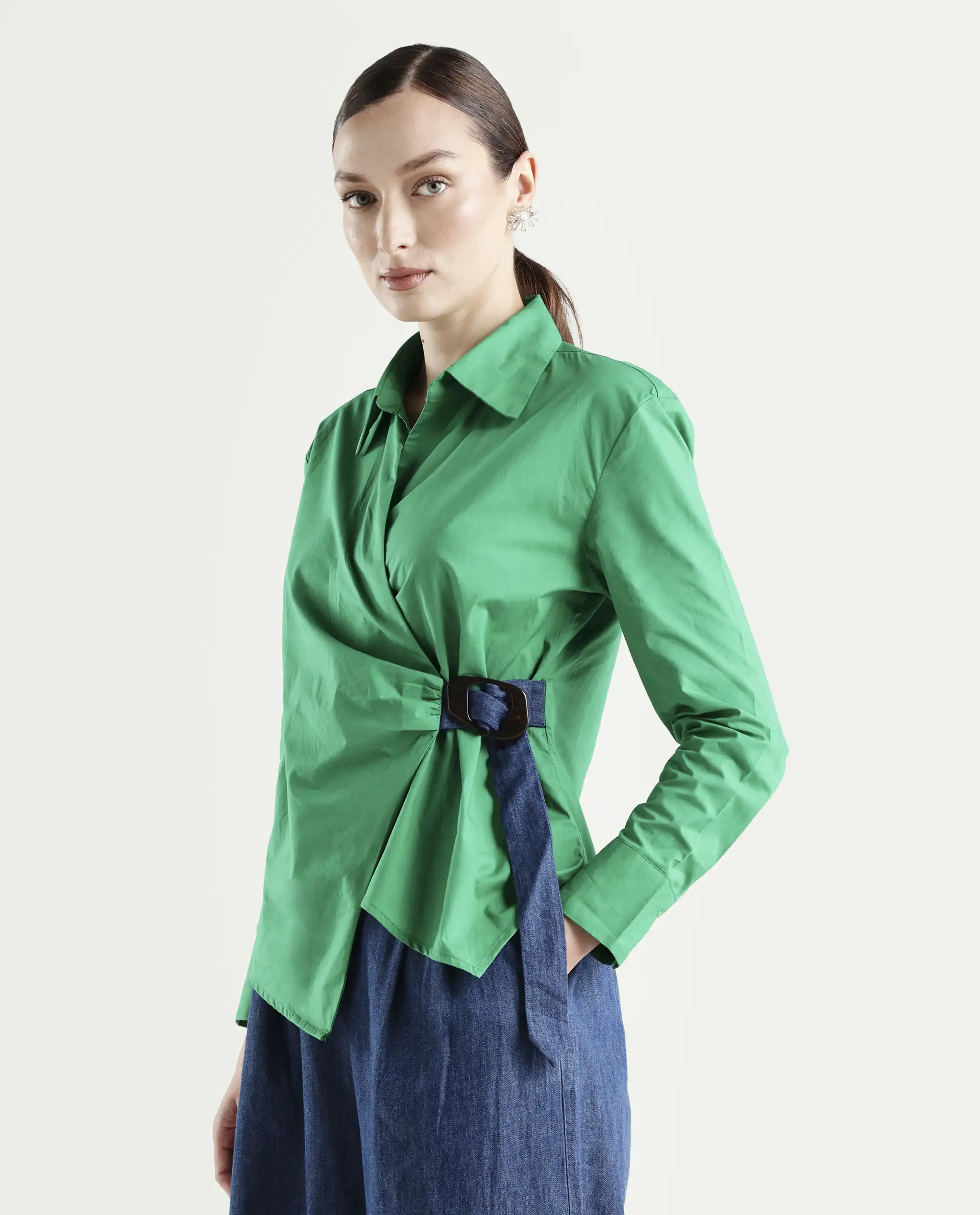 Rareism Women's Bhashio T Green Cotton Spread Collar Plain Cuffed Sleeve Relaxed Fit Shirt - Image 5