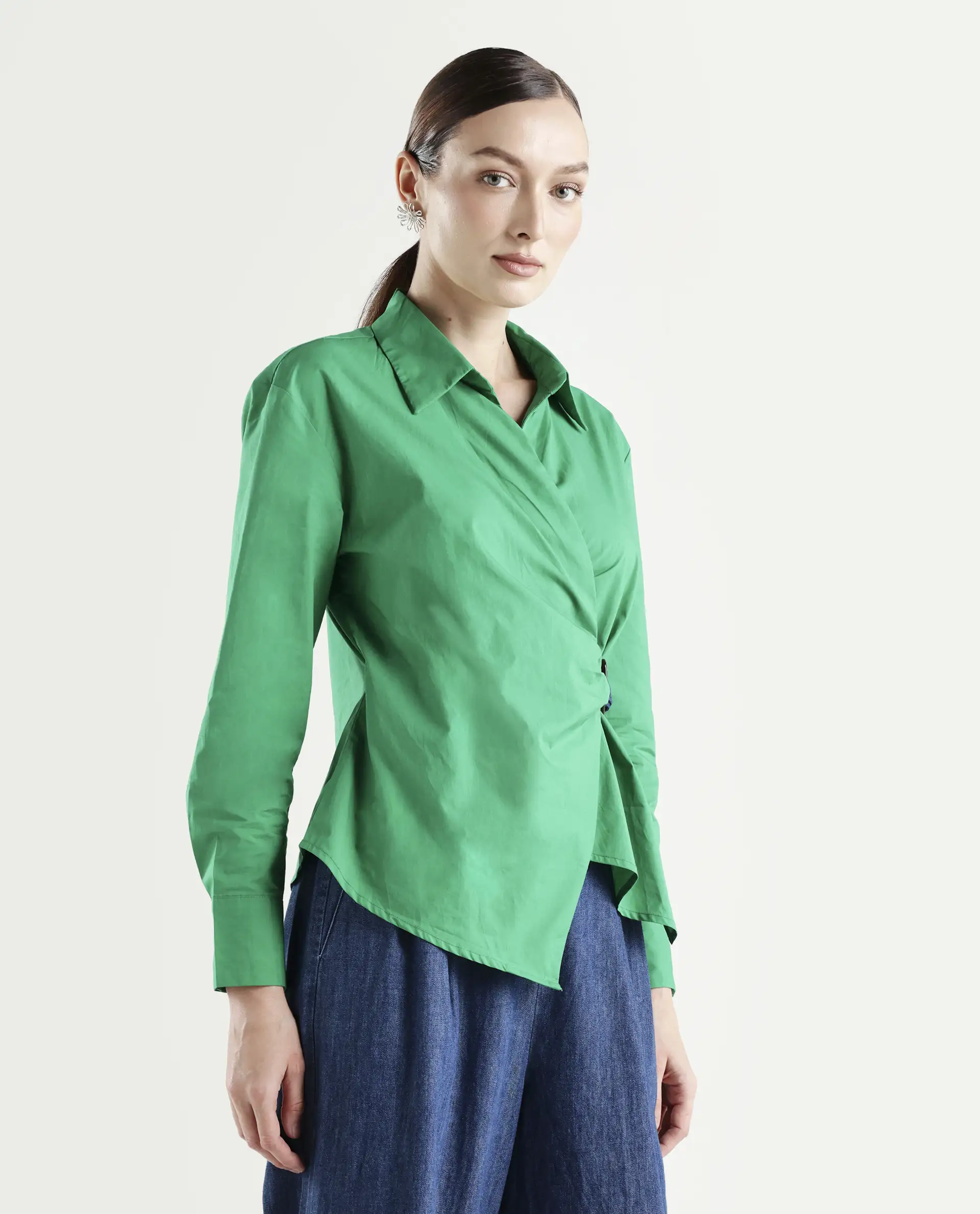 Rareism Women's Bhashio T Green Cotton Spread Collar Plain Cuffed Sleeve Relaxed Fit Shirt - Image 6