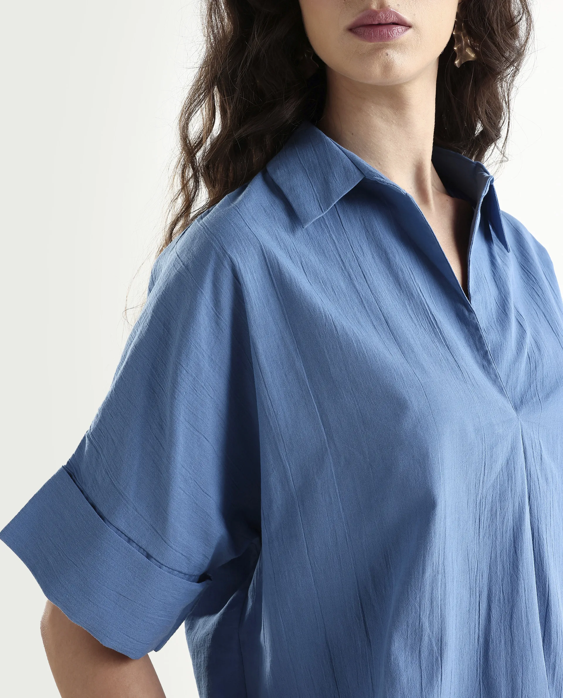 Rareism Women's Bhayas Blue Cotton Johnny Collar Plain Extended Sleeves Boxy Fit Top - Image 4