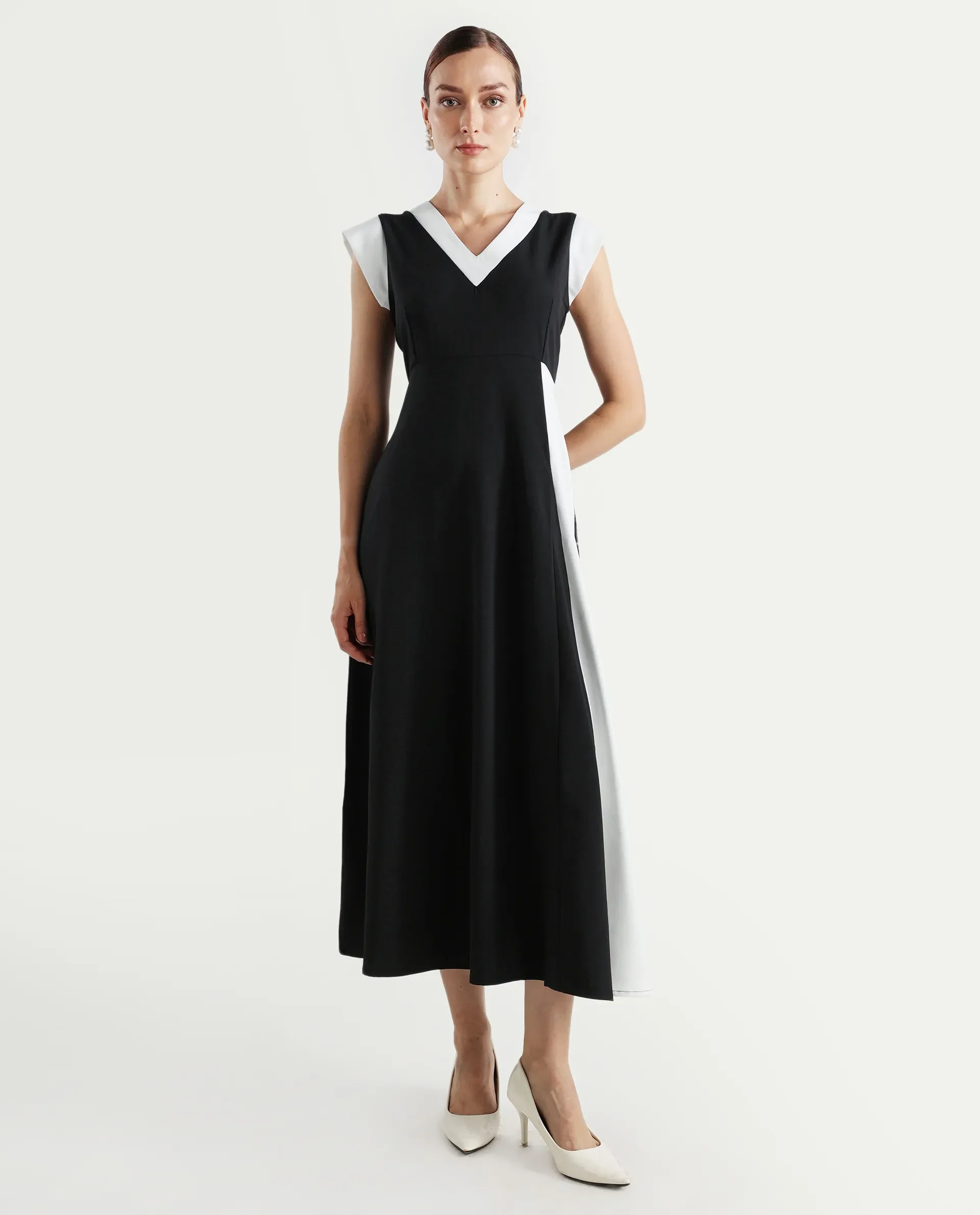 Rareism Women's Bhinua Black Twill V-Neck Plain Ruffled Sleeve Maxi Straight Fit Dress - Image 3