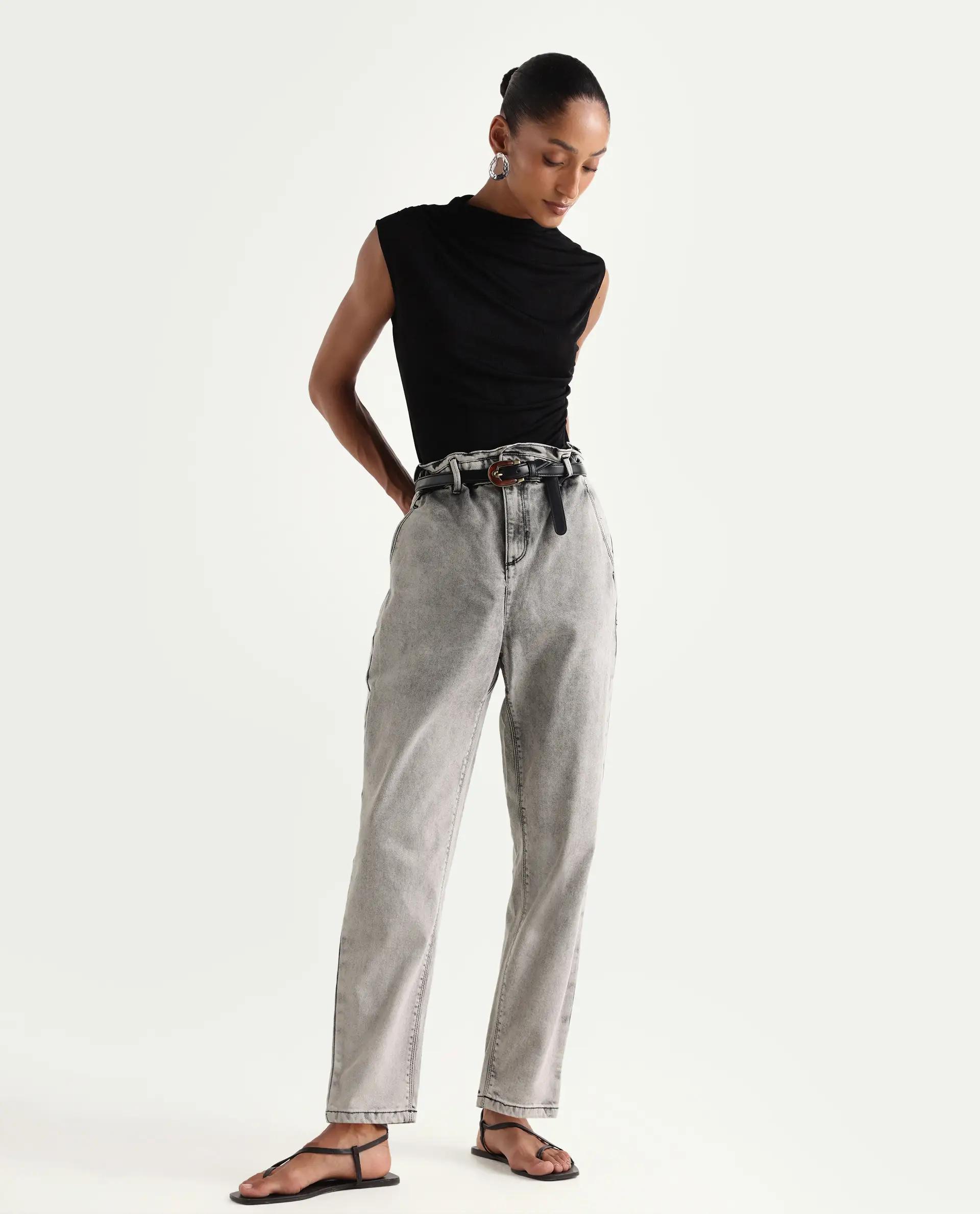 Rareism Women's Birdwing Black Cotton Blend Plain Ankle Length Tailored Jeans - Image 2