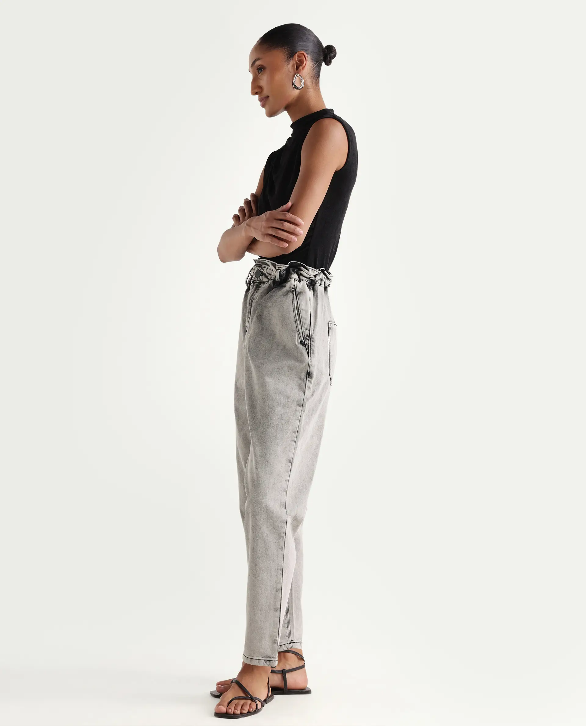 Rareism Women's Birdwing Black Cotton Blend Plain Ankle Length Tailored Jeans - Image 4