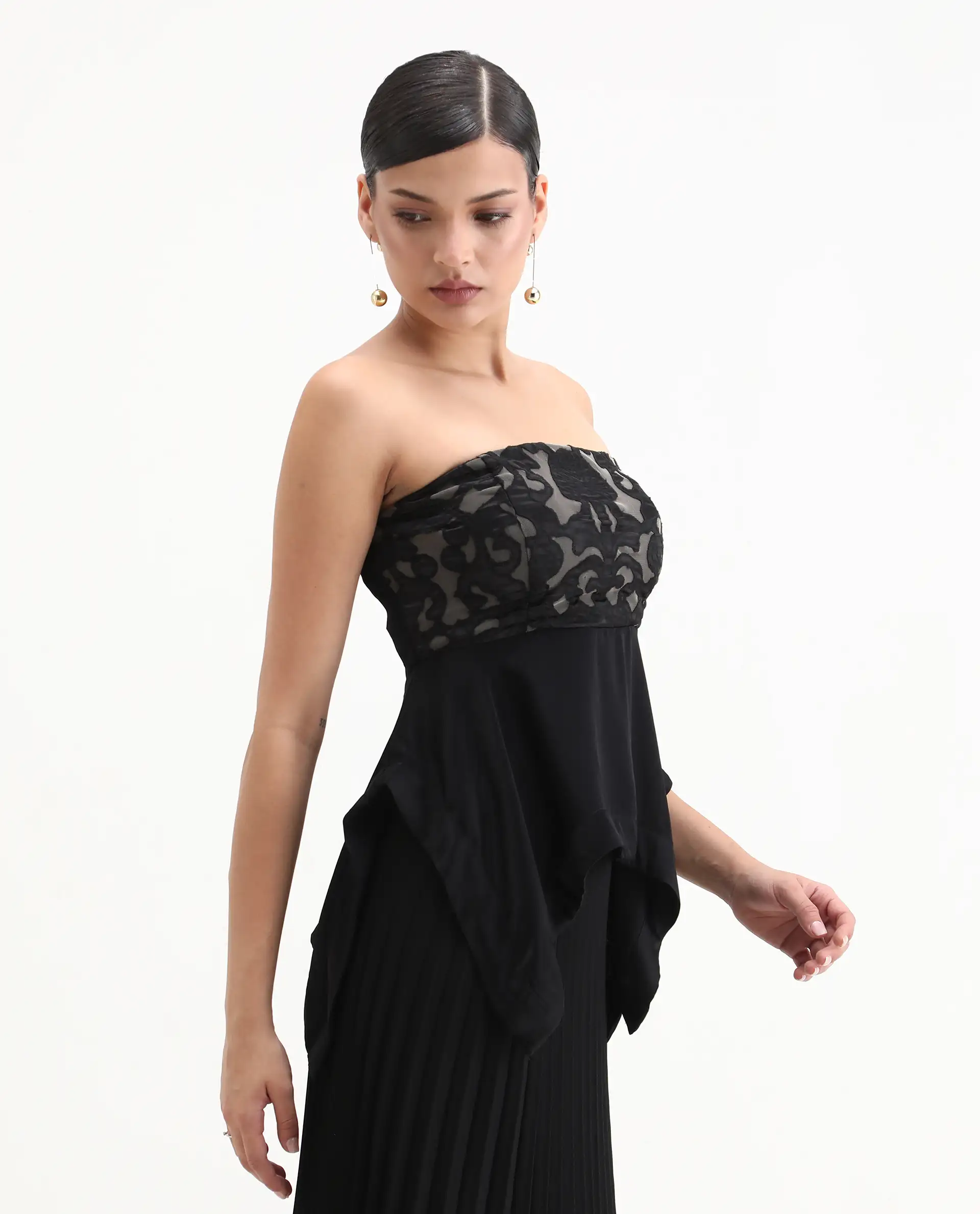 Rareism Women's Bizfer Black Satin Tube Neck Plain Sleeveless Regular Fit And Flare Top - Image 5