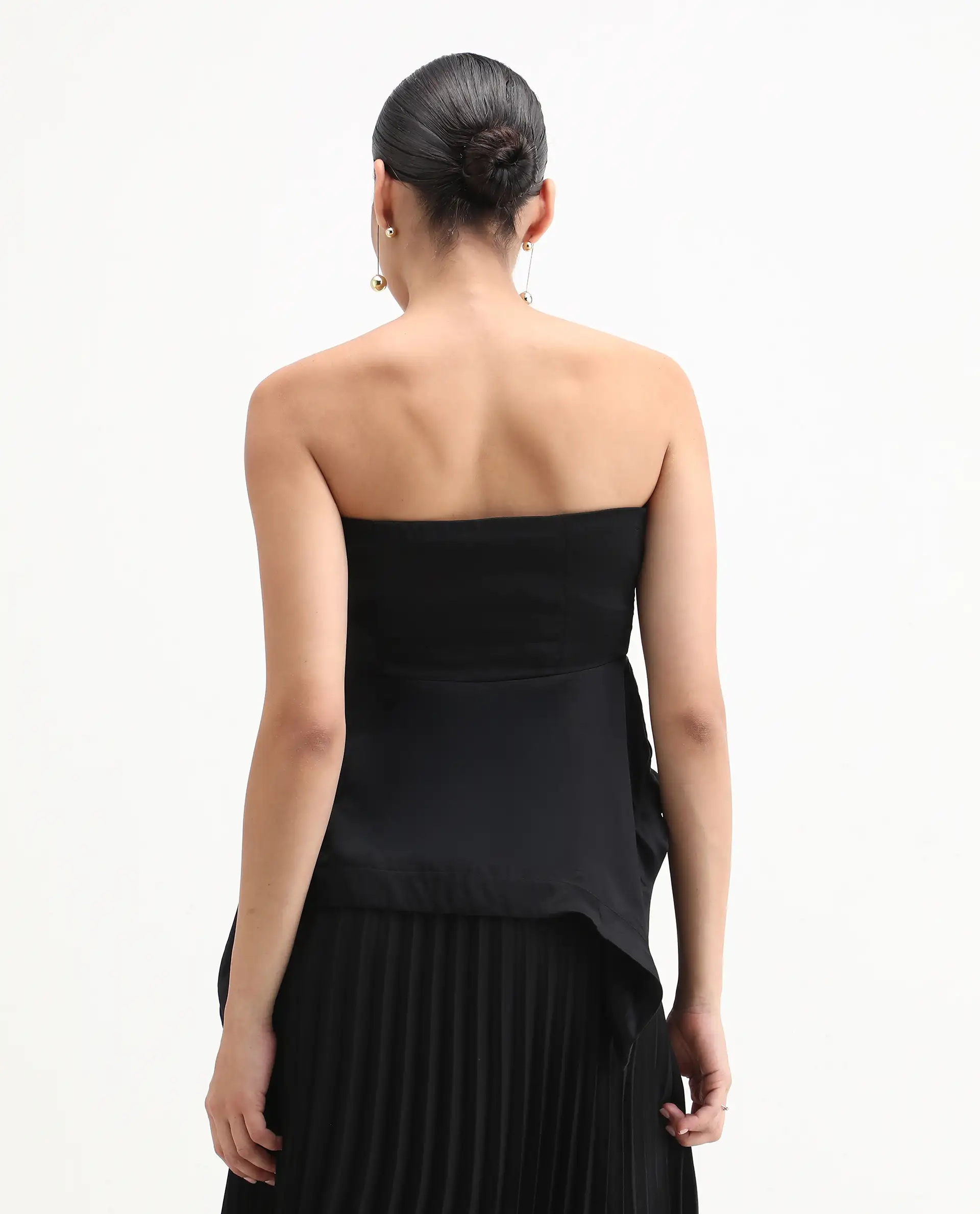 Rareism Women's Bizfer Black Satin Tube Neck Plain Sleeveless Regular Fit And Flare Top - Image 8