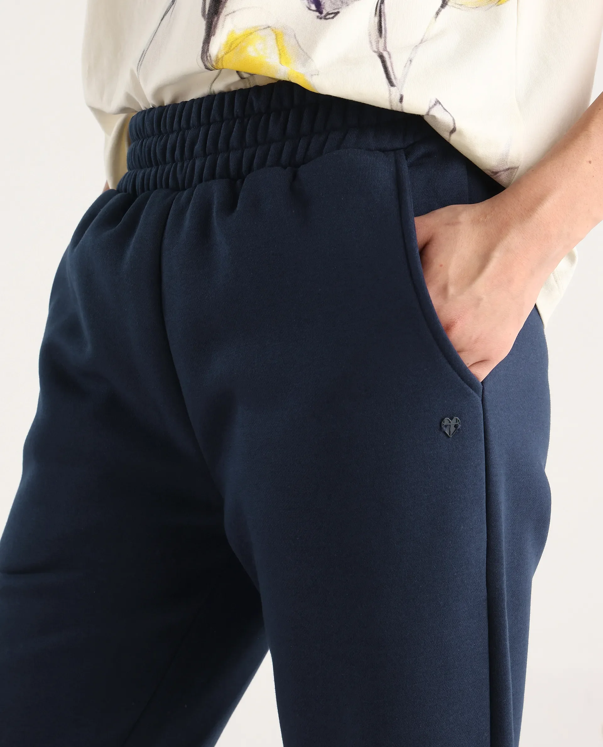 Rareism Women's Blunt Navy Cotton Blend Plain Ankle Length Regular Fit Track Pant - Image 4